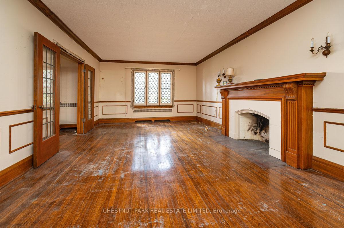 Photo 3 of 4 Elderwood Drive, Toronto, Forest Hill South — HOMEH