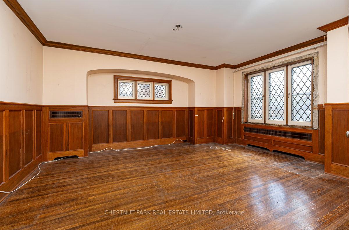 Photo 6 of 4 Elderwood Drive, Toronto, Forest Hill South — HOMEH