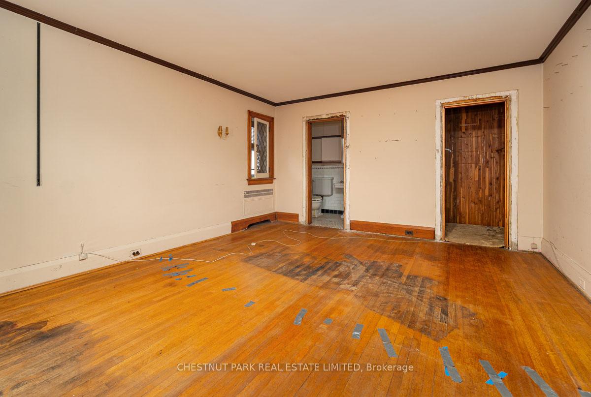 Photo 9 of 4 Elderwood Drive, Toronto, Forest Hill South — HOMEH