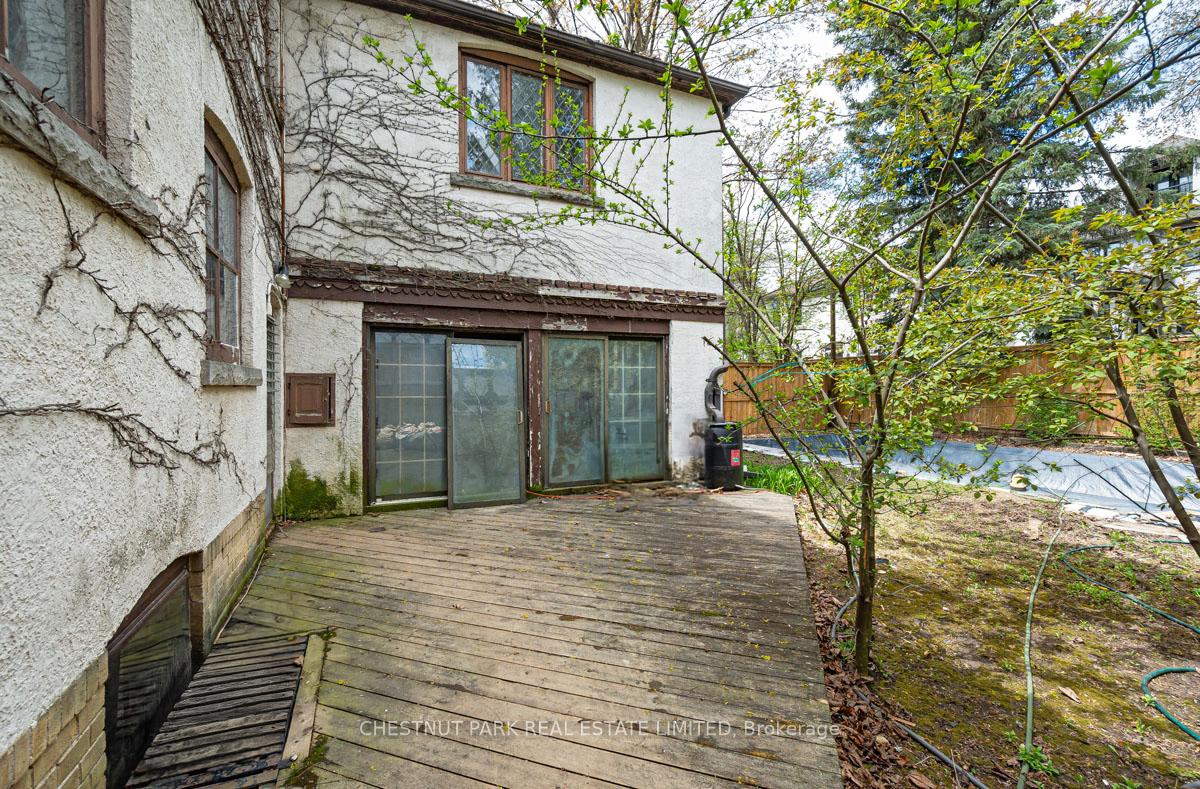 Photo 18 of 4 Elderwood Drive, Toronto, Forest Hill South — HOMEH