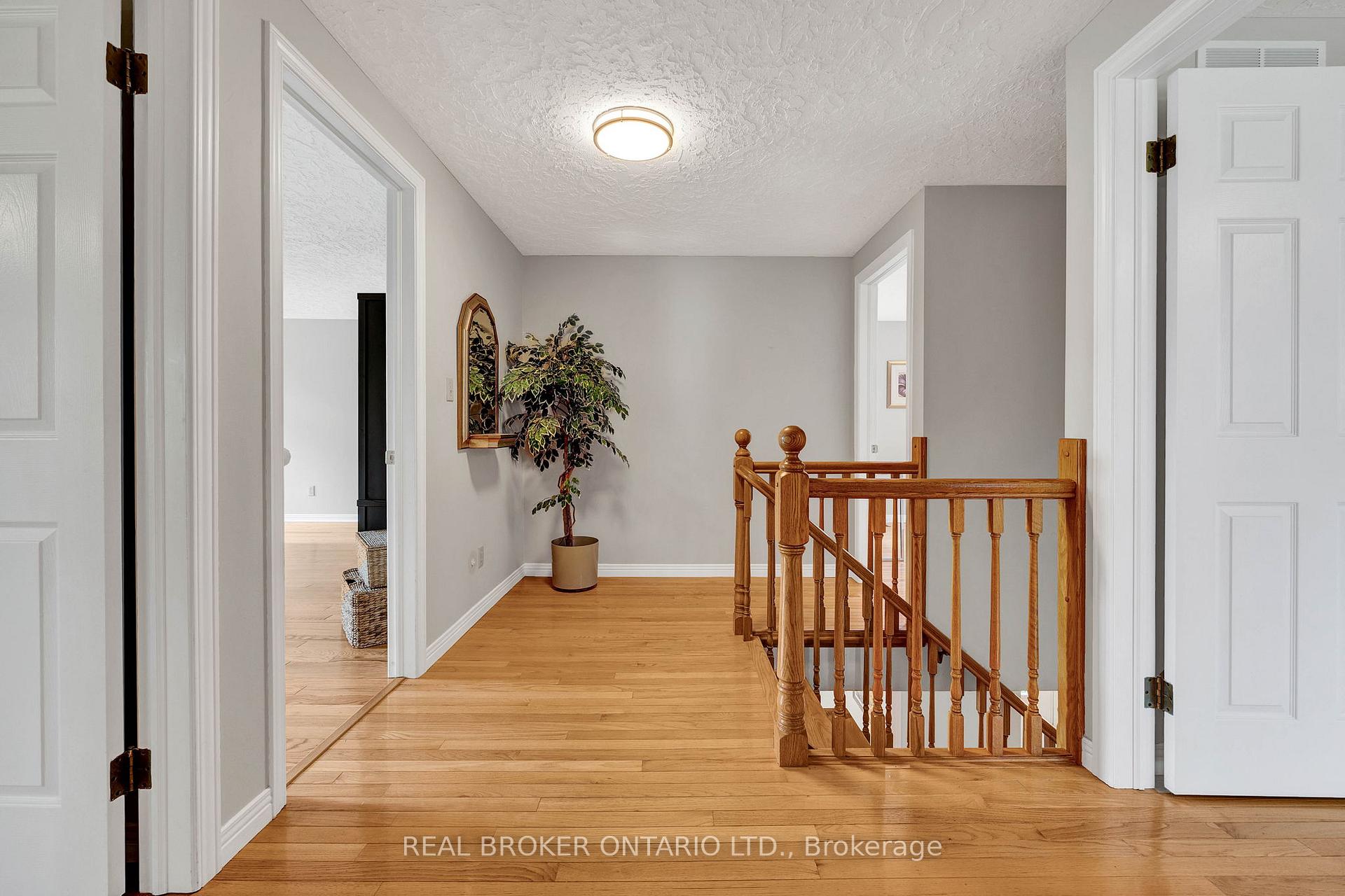 Photo 27 of 54 Burnt Ember Court, Kitchener — HOMEH