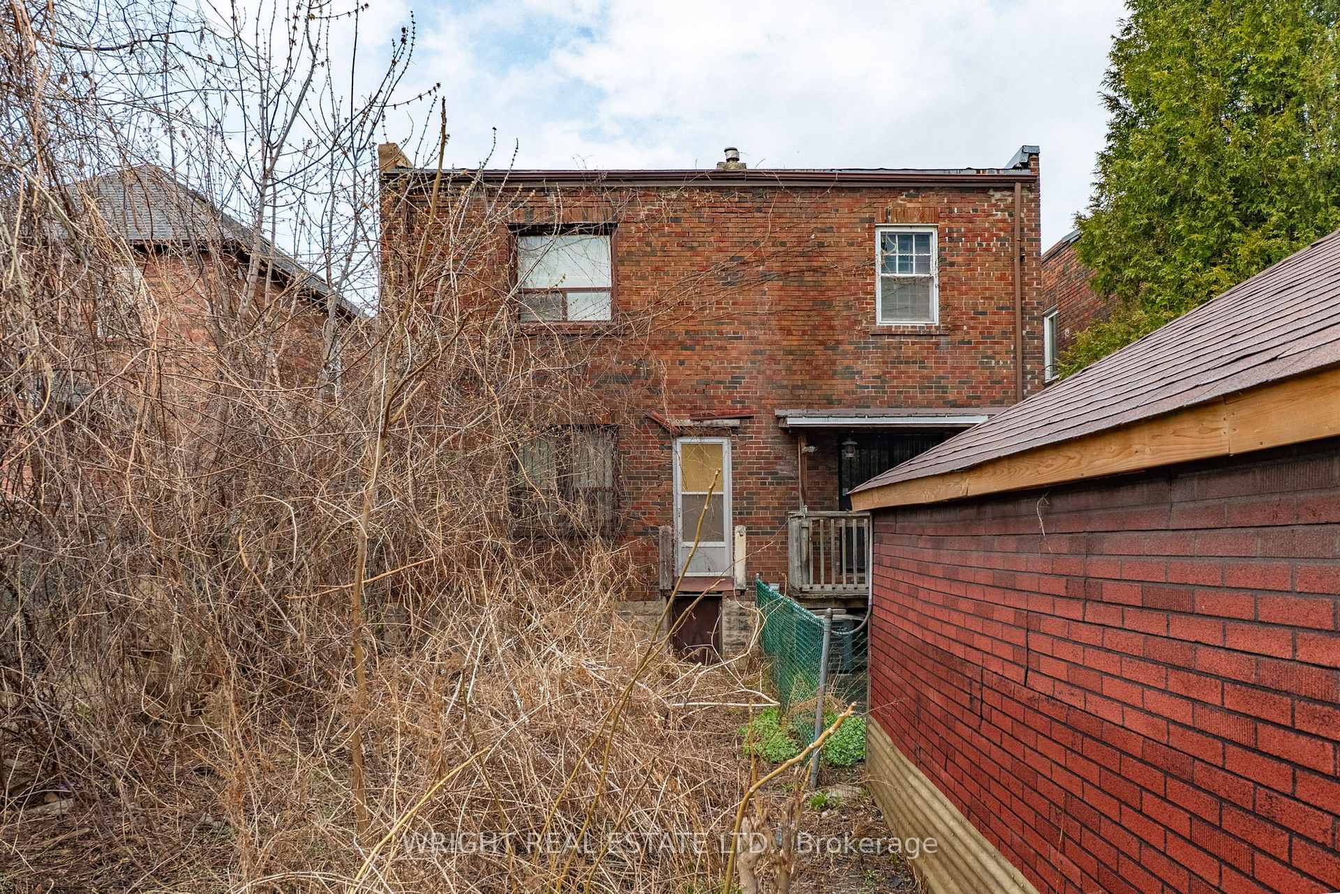Photo 20 of 39 Nassau Street, Toronto, Kensington-Chinatown — HOMEH