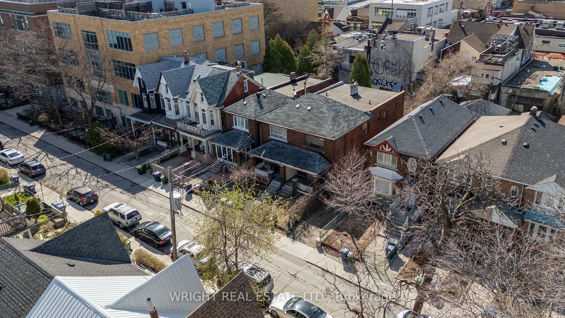 Photo 10 of 39 Nassau Street, Toronto, Kensington-Chinatown — HOMEH