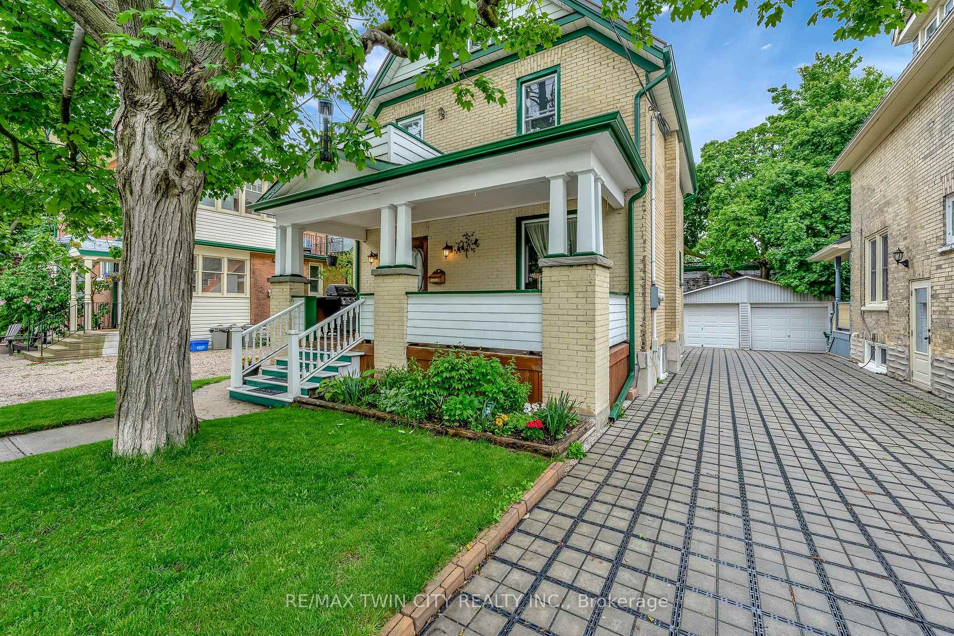 Photo 13 of 69 Shanley Street, Kitchener — HOMEH