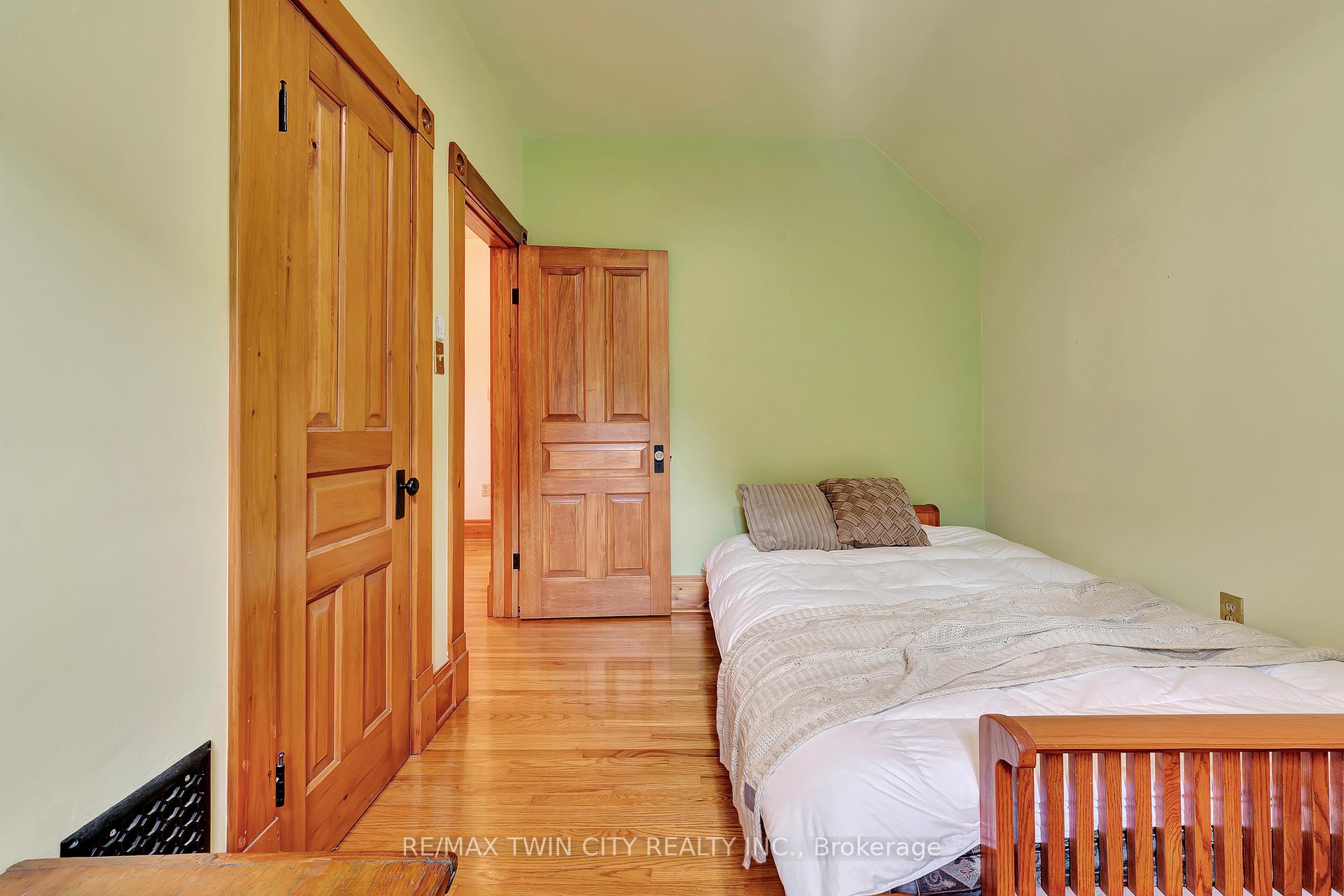 Photo 25 of 69 Shanley Street, Kitchener — HOMEH