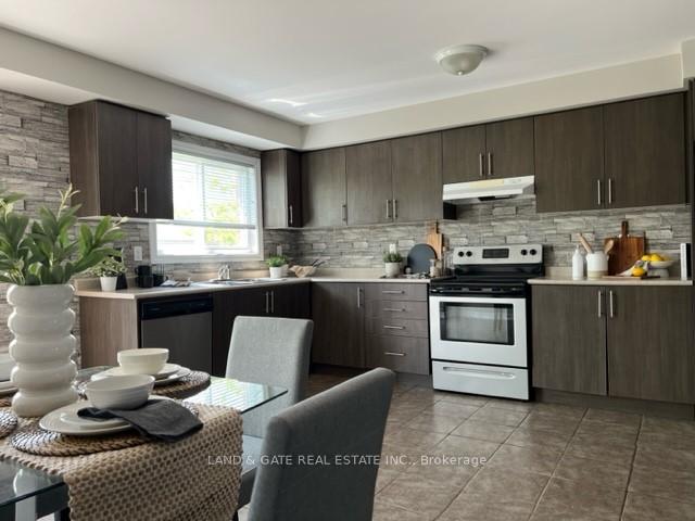 Photo 7 of 4 Katerson Lane, Clarington, Courtice — HOMEH