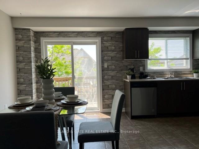 Photo 10 of 4 Katerson Lane, Clarington, Courtice — HOMEH