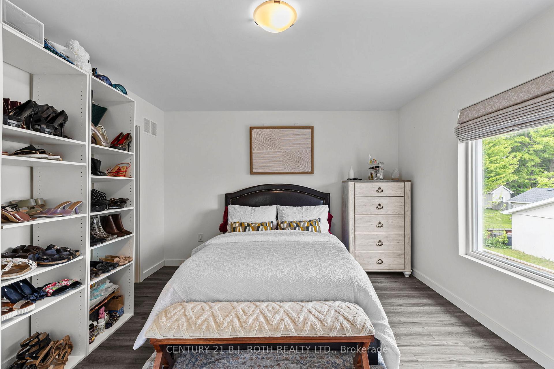 Photo 21 of 152 Athabaska Road, Barrie, Holly — HOMEH