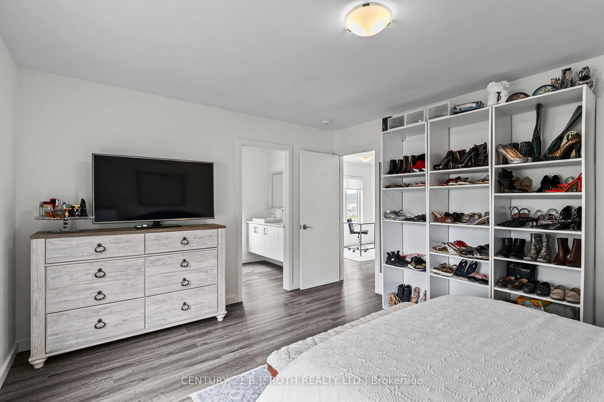 Photo 28 of 152 Athabaska Road, Barrie, Holly — HOMEH