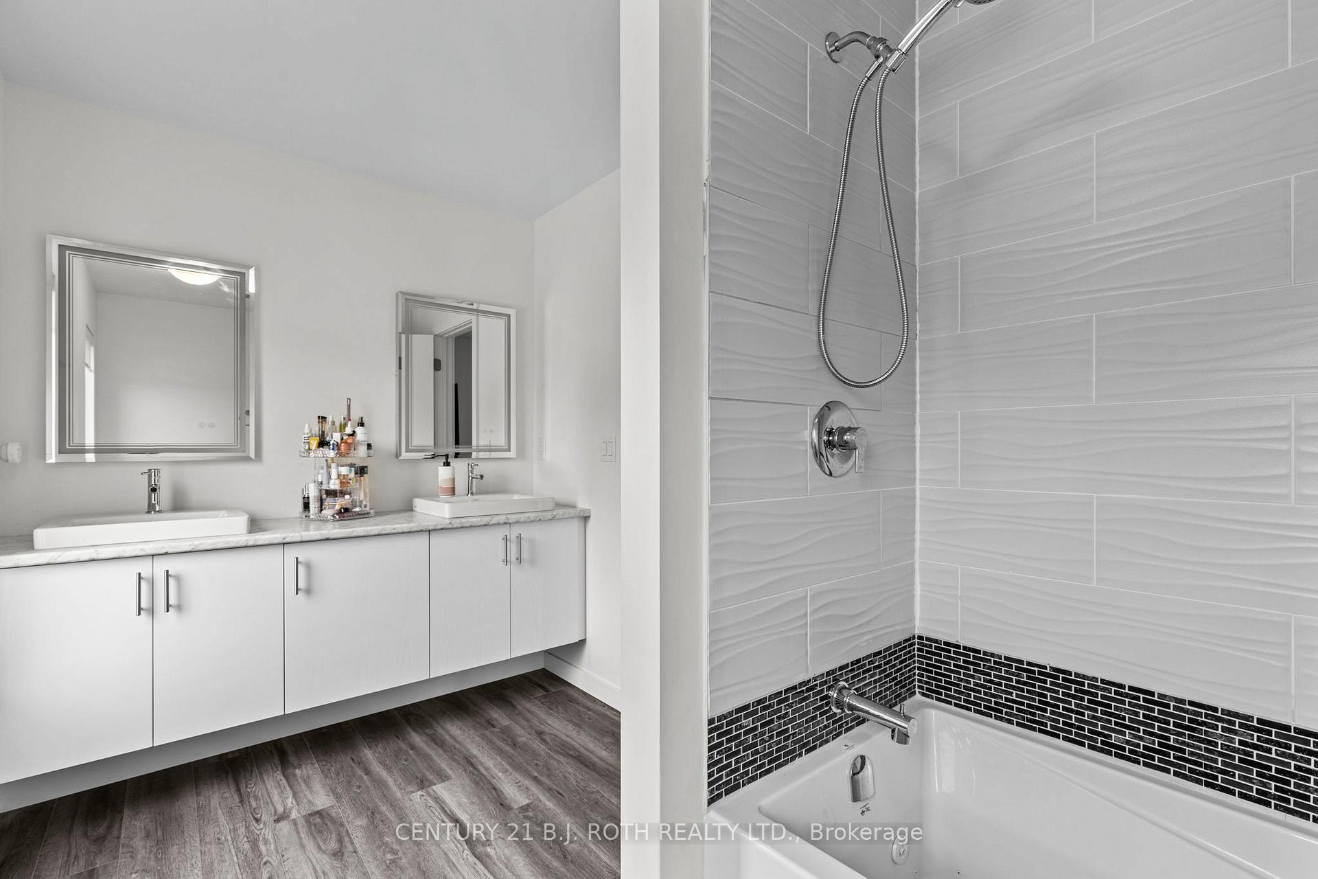 Photo 17 of 152 Athabaska Road, Barrie, Holly — HOMEH