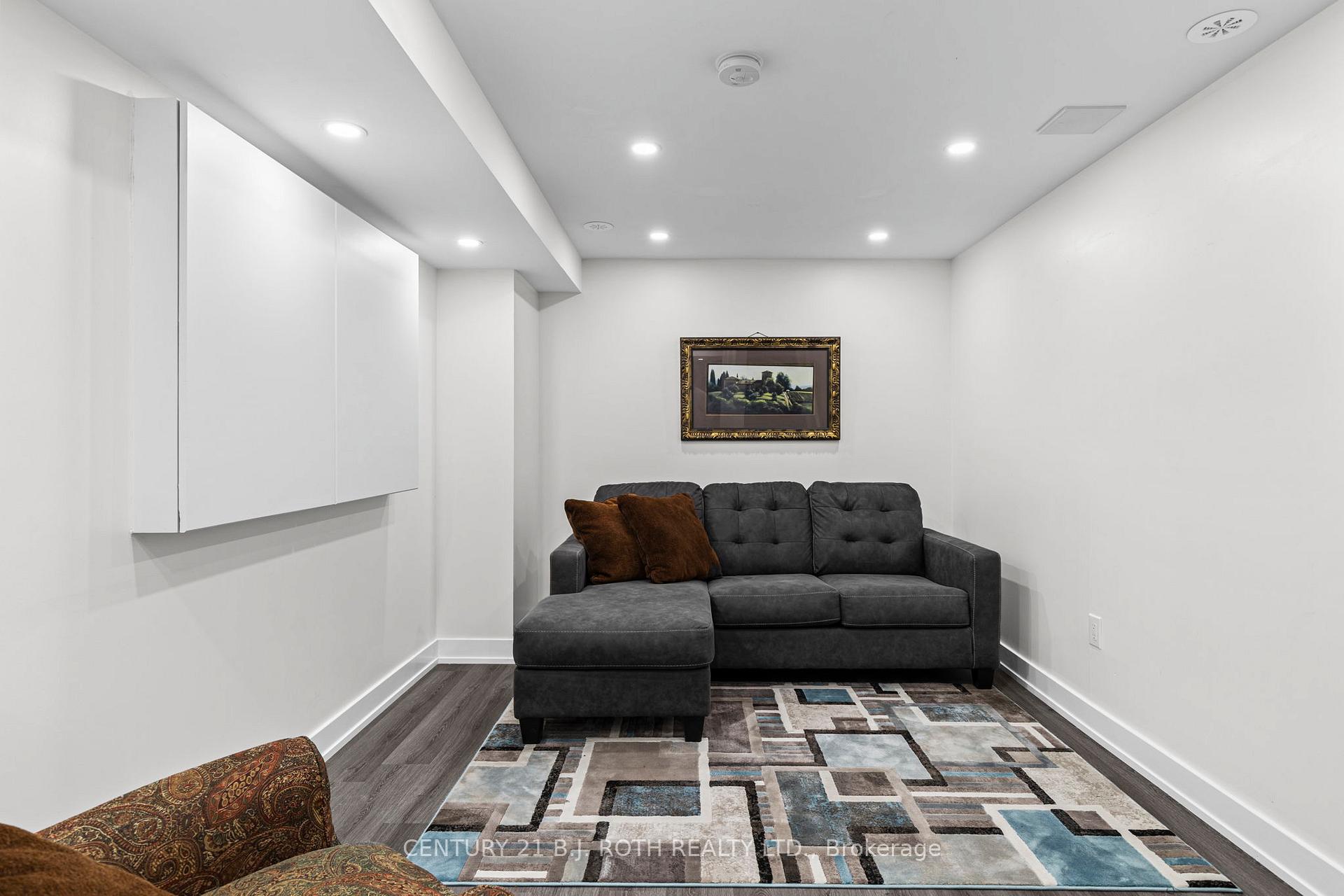 Photo 29 of 152 Athabaska Road, Barrie, Holly — HOMEH