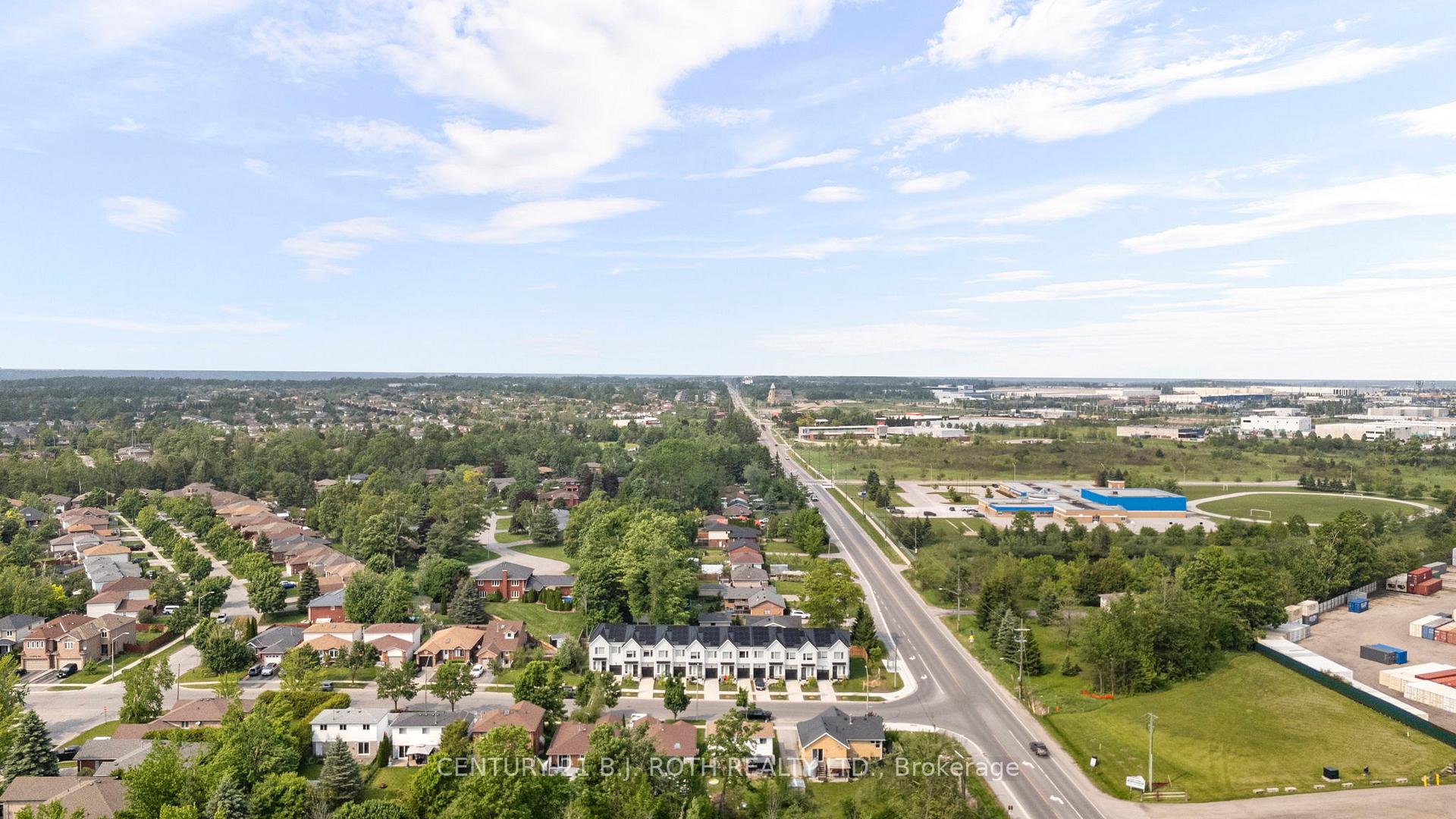 Photo 27 of 152 Athabaska Road, Barrie, Holly — HOMEH