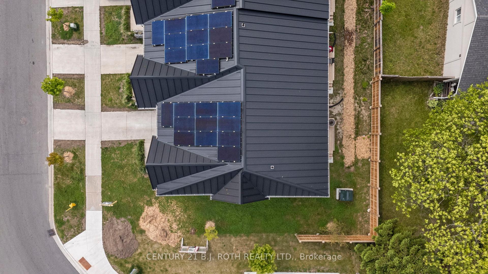 Photo 35 of 152 Athabaska Road, Barrie, Holly — HOMEH