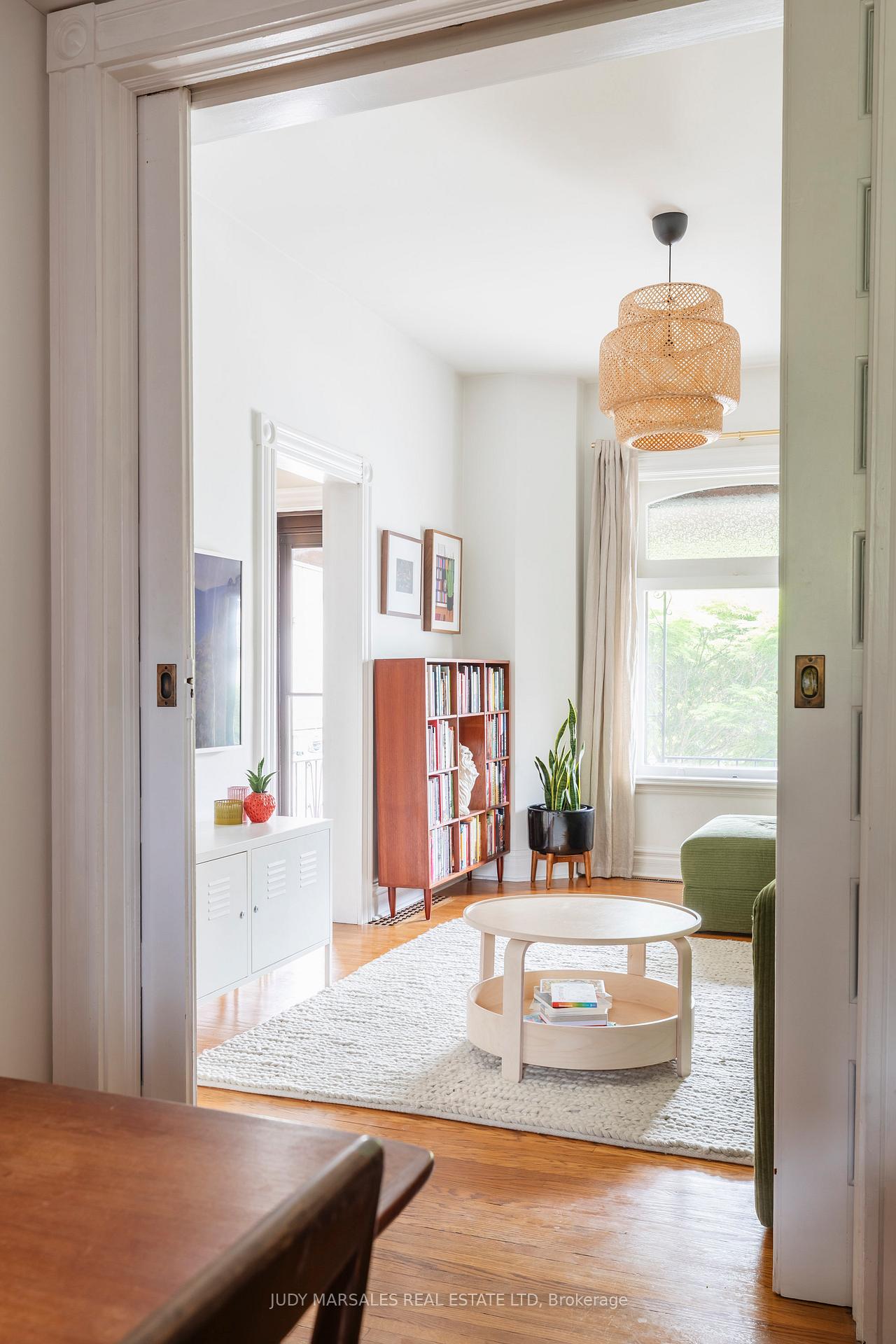 Photo 9 of 165 Walnut Street S, Hamilton, Corktown — HOMEH