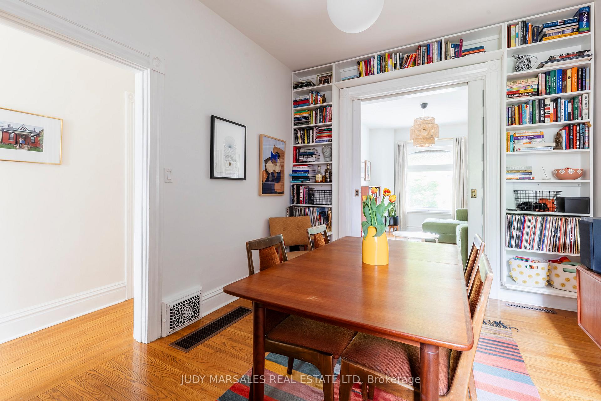 Photo 30 of 165 Walnut Street S, Hamilton, Corktown — HOMEH