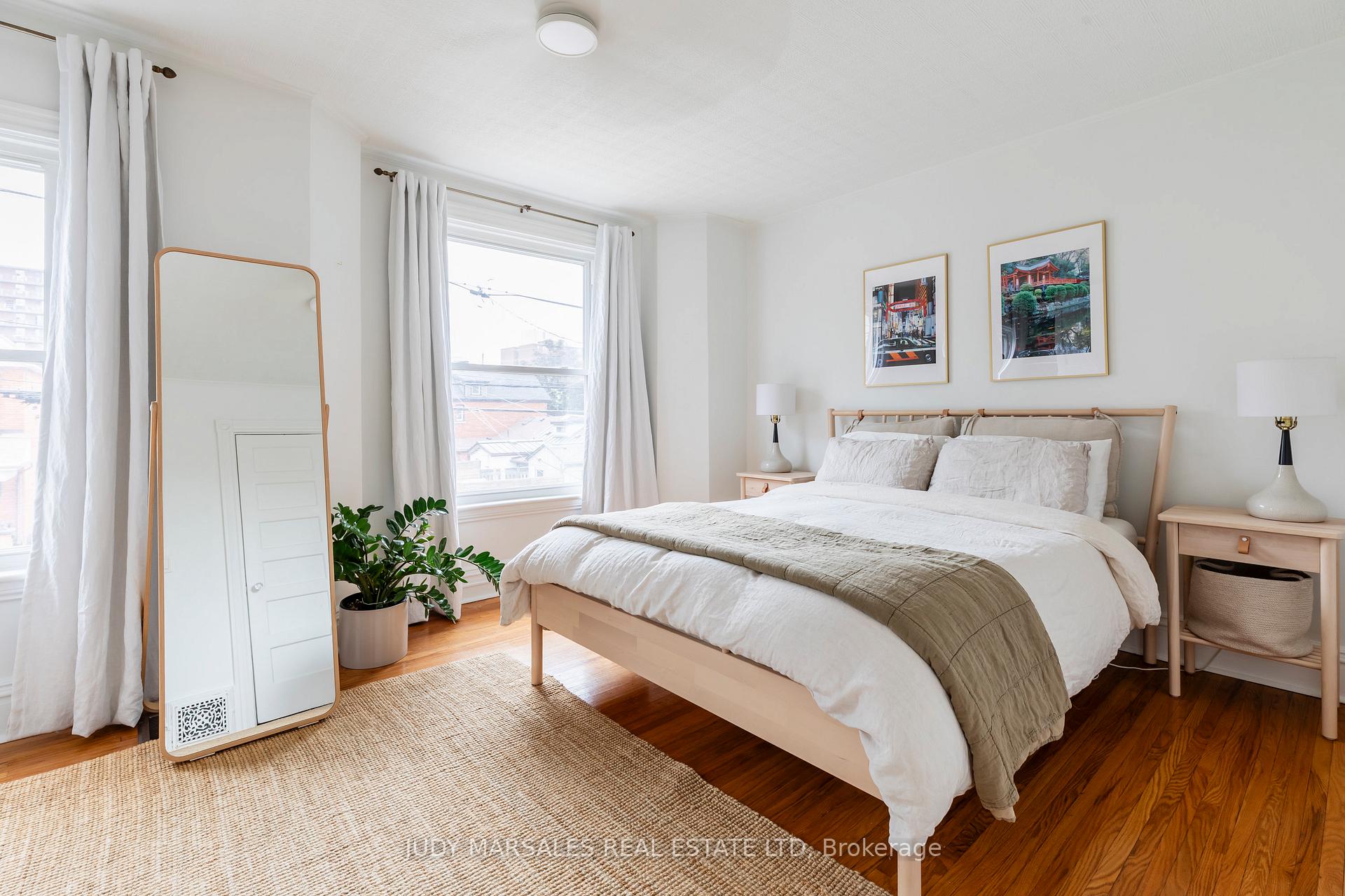 Photo 21 of 165 Walnut Street S, Hamilton, Corktown — HOMEH