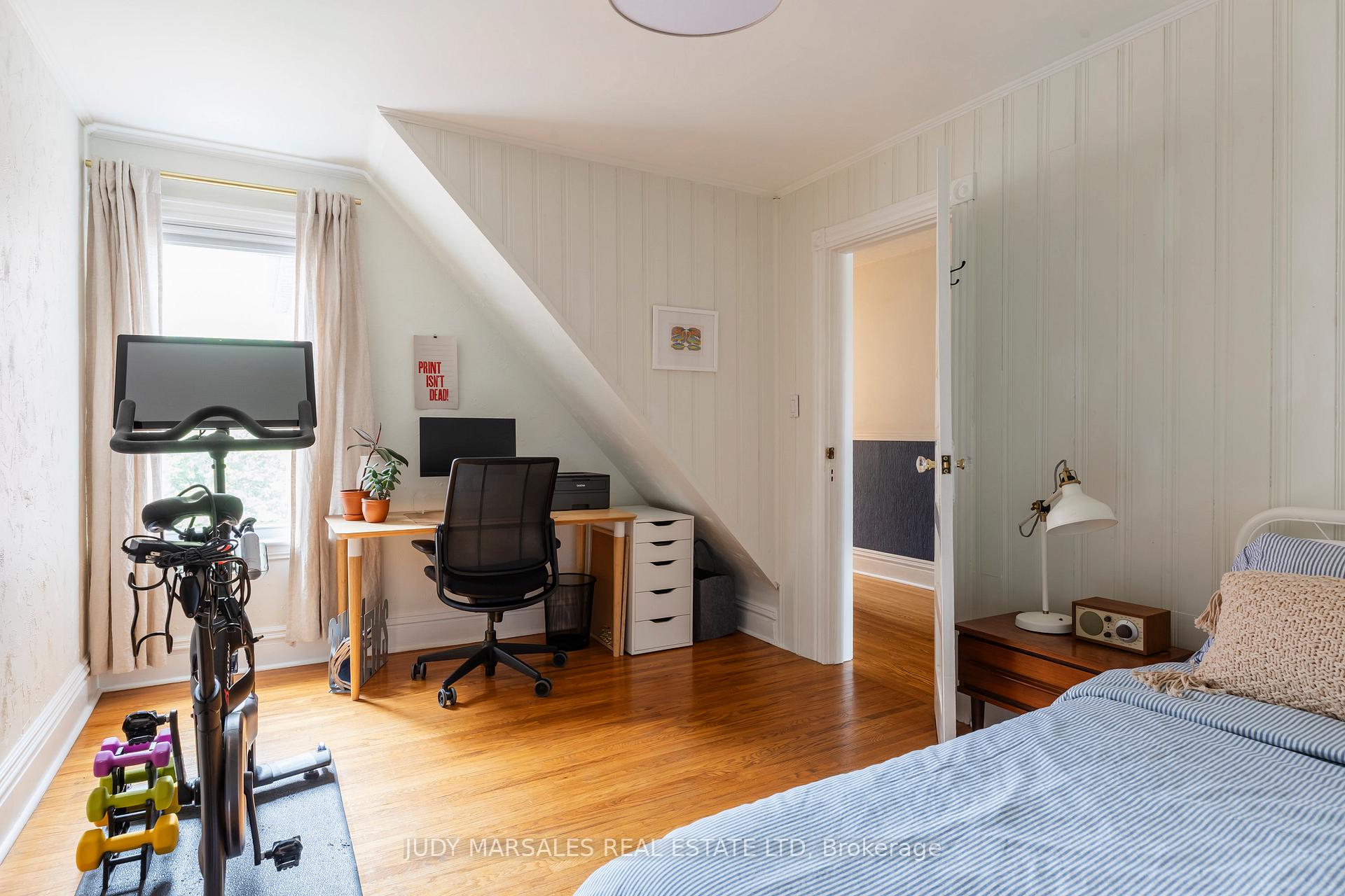 Photo 40 of 165 Walnut Street S, Hamilton, Corktown — HOMEH