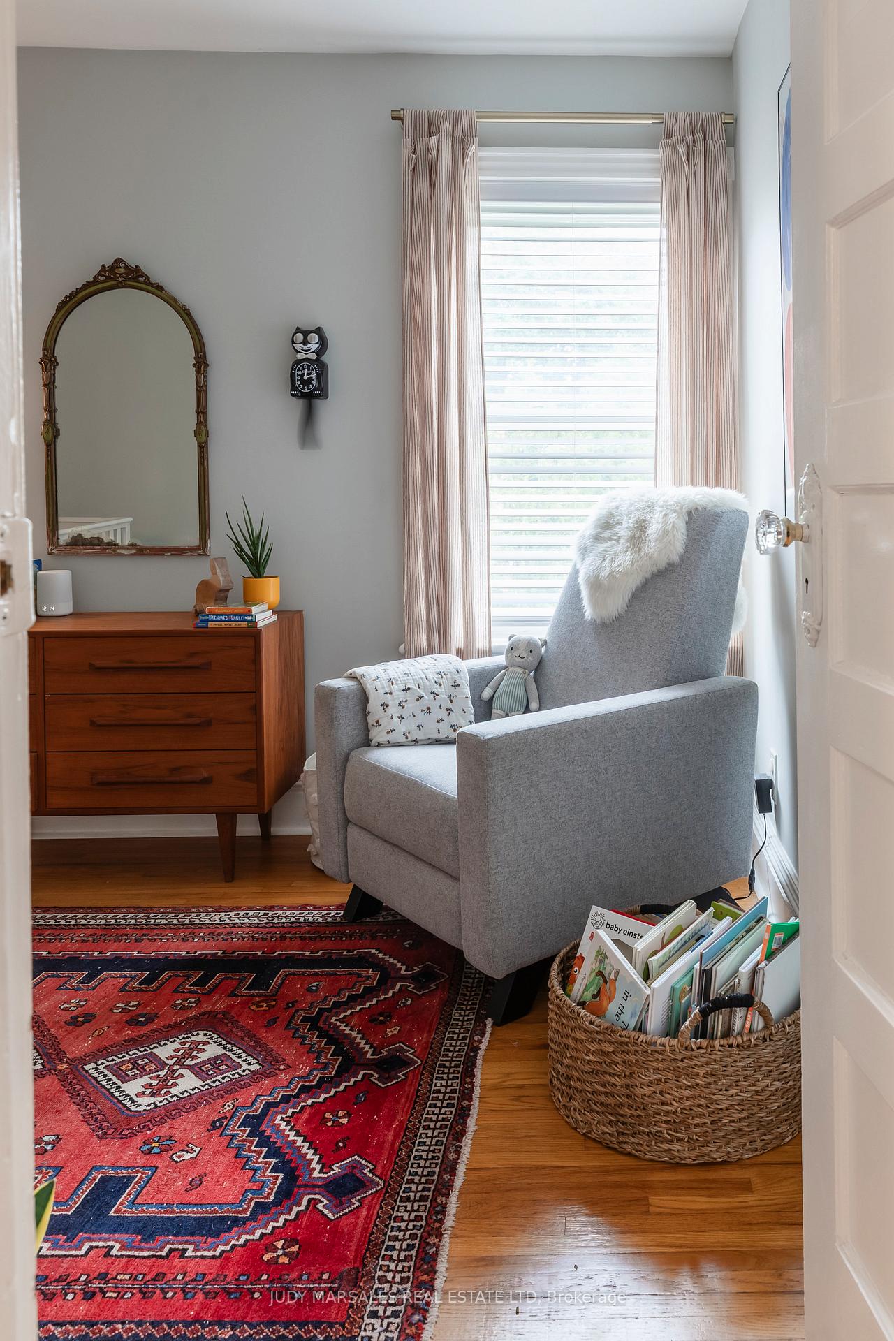 Photo 32 of 165 Walnut Street S, Hamilton, Corktown — HOMEH