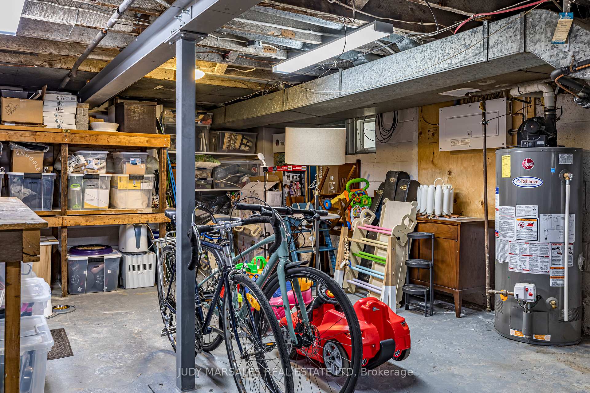 Photo 49 of 165 Walnut Street S, Hamilton, Corktown — HOMEH