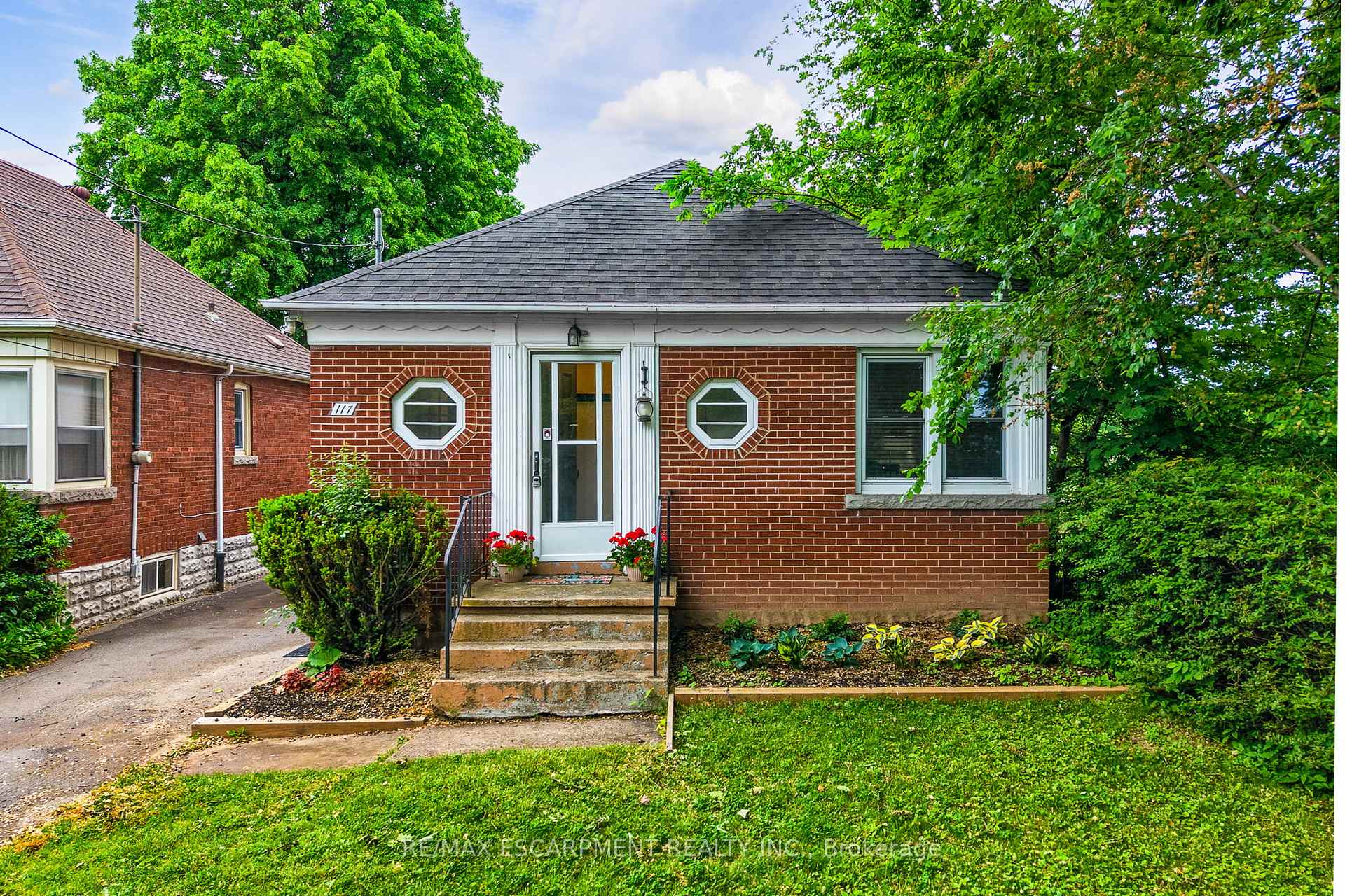Photo 1 of 117 Norwood Road, Hamilton, Westdale — HOMEH