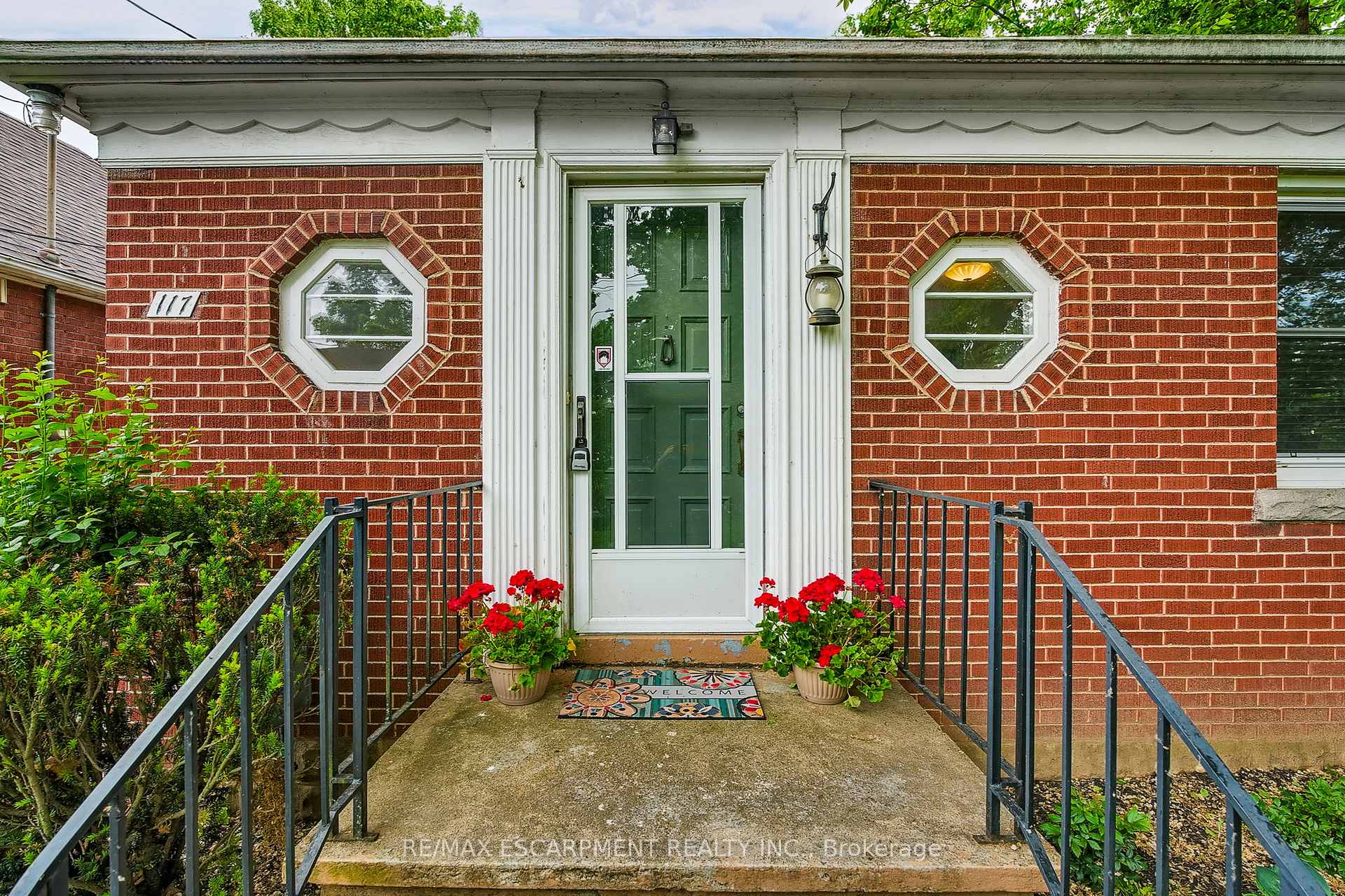 Photo 4 of 117 Norwood Road, Hamilton, Westdale — HOMEH