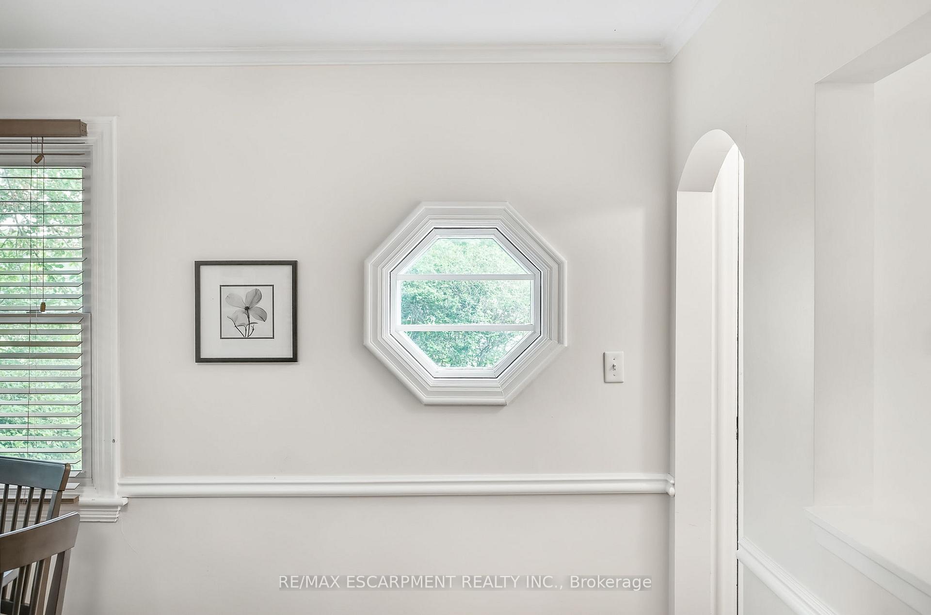 Photo 3 of 117 Norwood Road, Hamilton, Westdale — HOMEH
