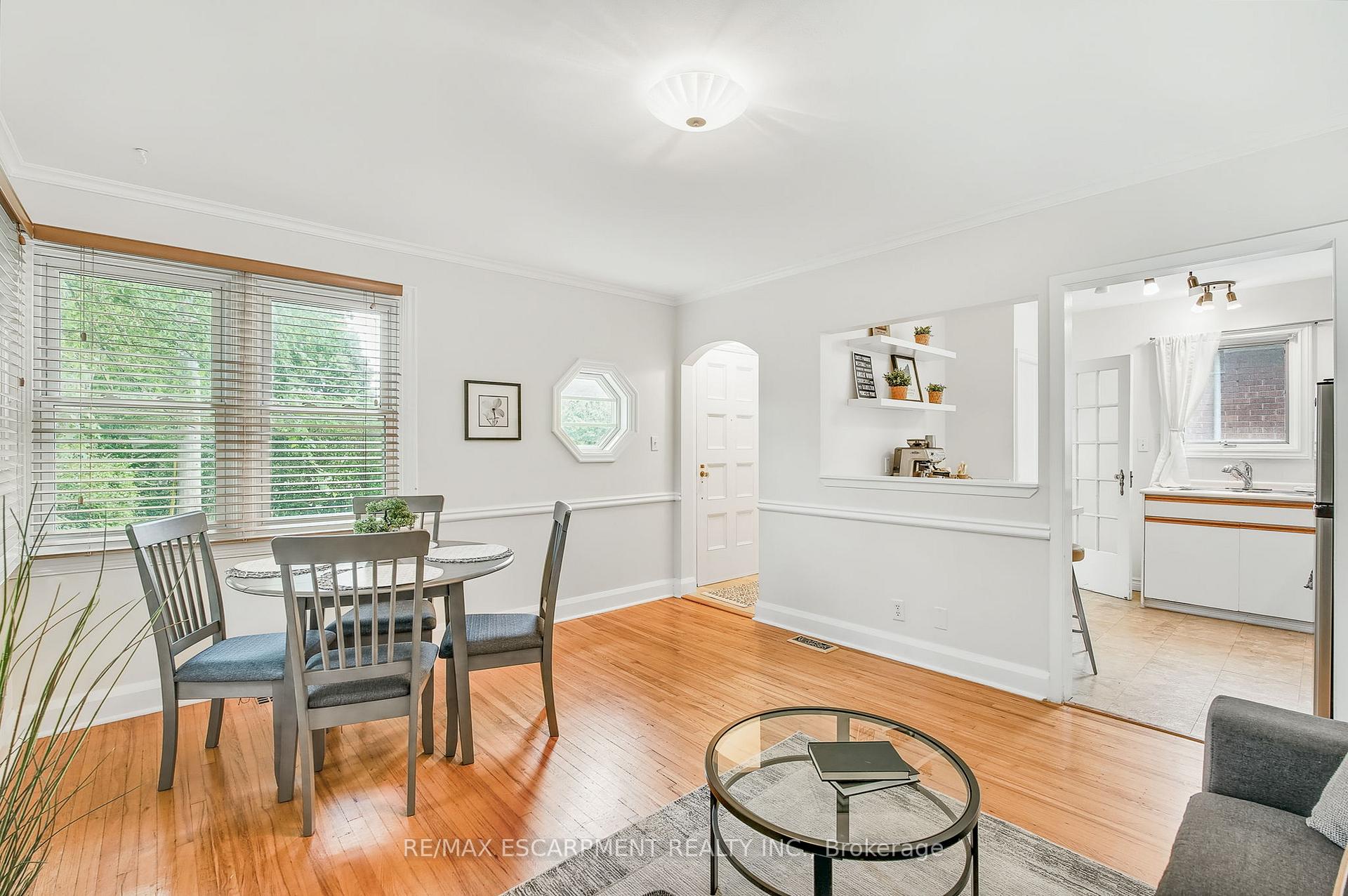 Photo 9 of 117 Norwood Road, Hamilton, Westdale — HOMEH
