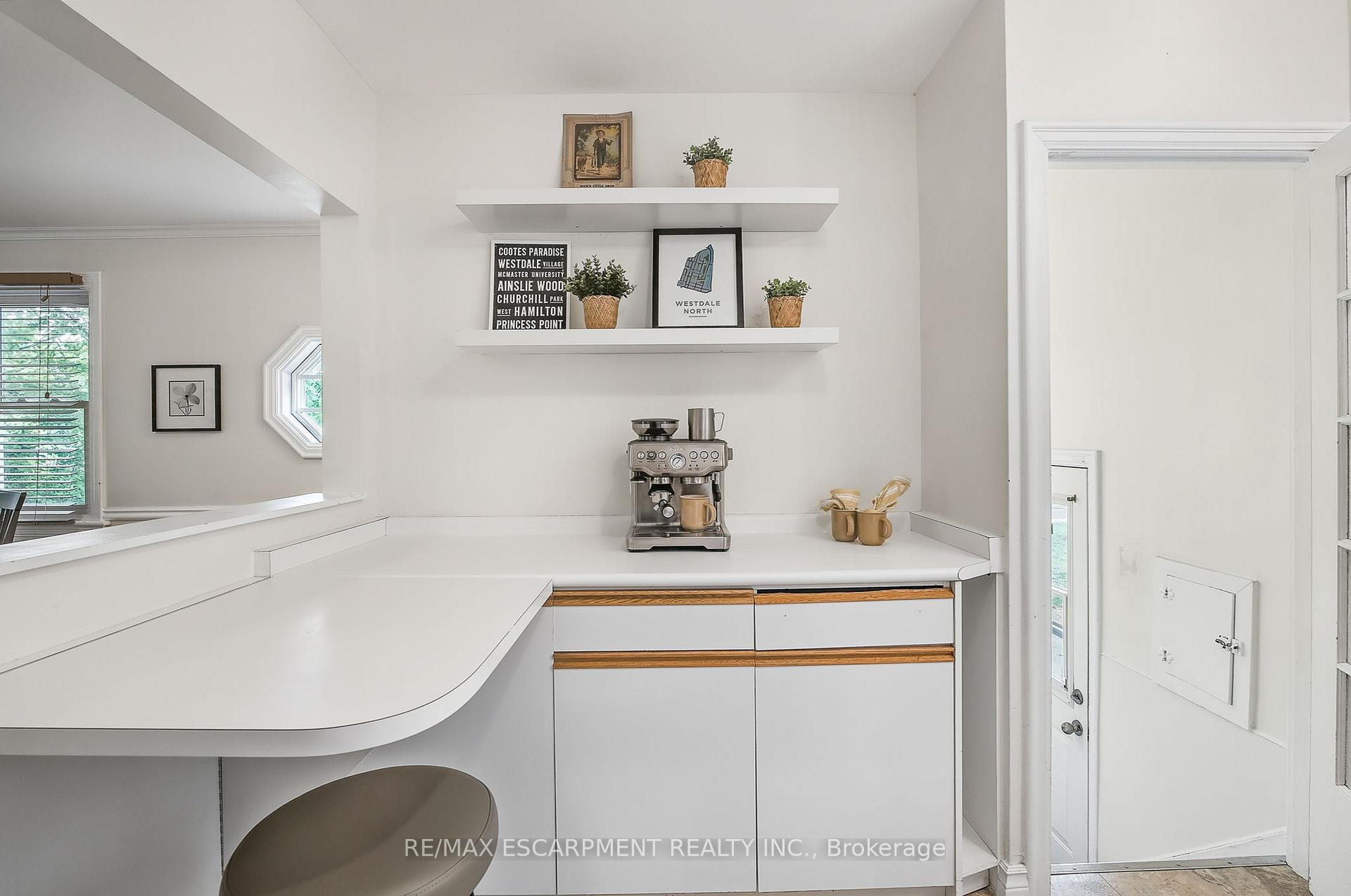 Photo 5 of 117 Norwood Road, Hamilton, Westdale — HOMEH