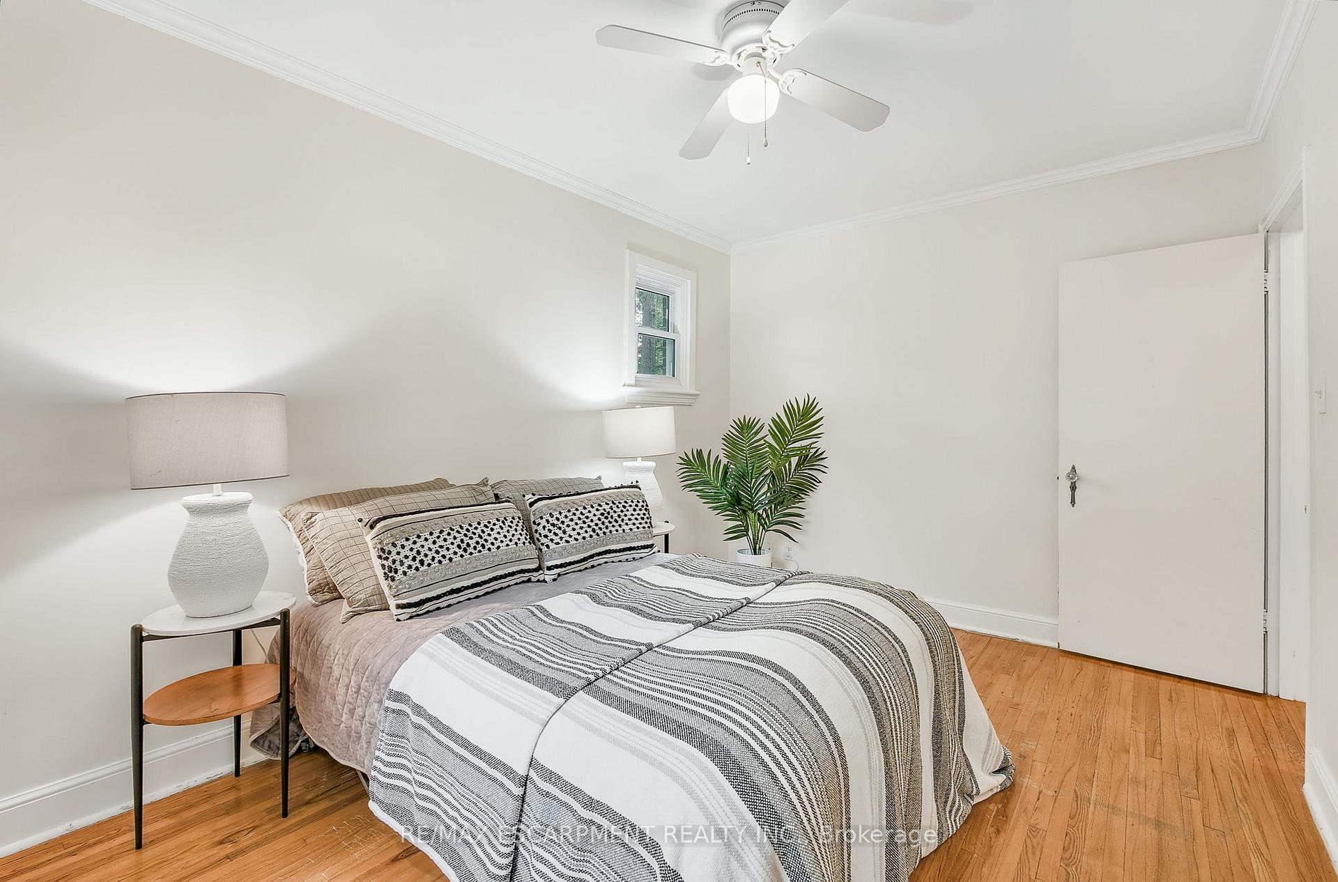 Photo 10 of 117 Norwood Road, Hamilton, Westdale — HOMEH