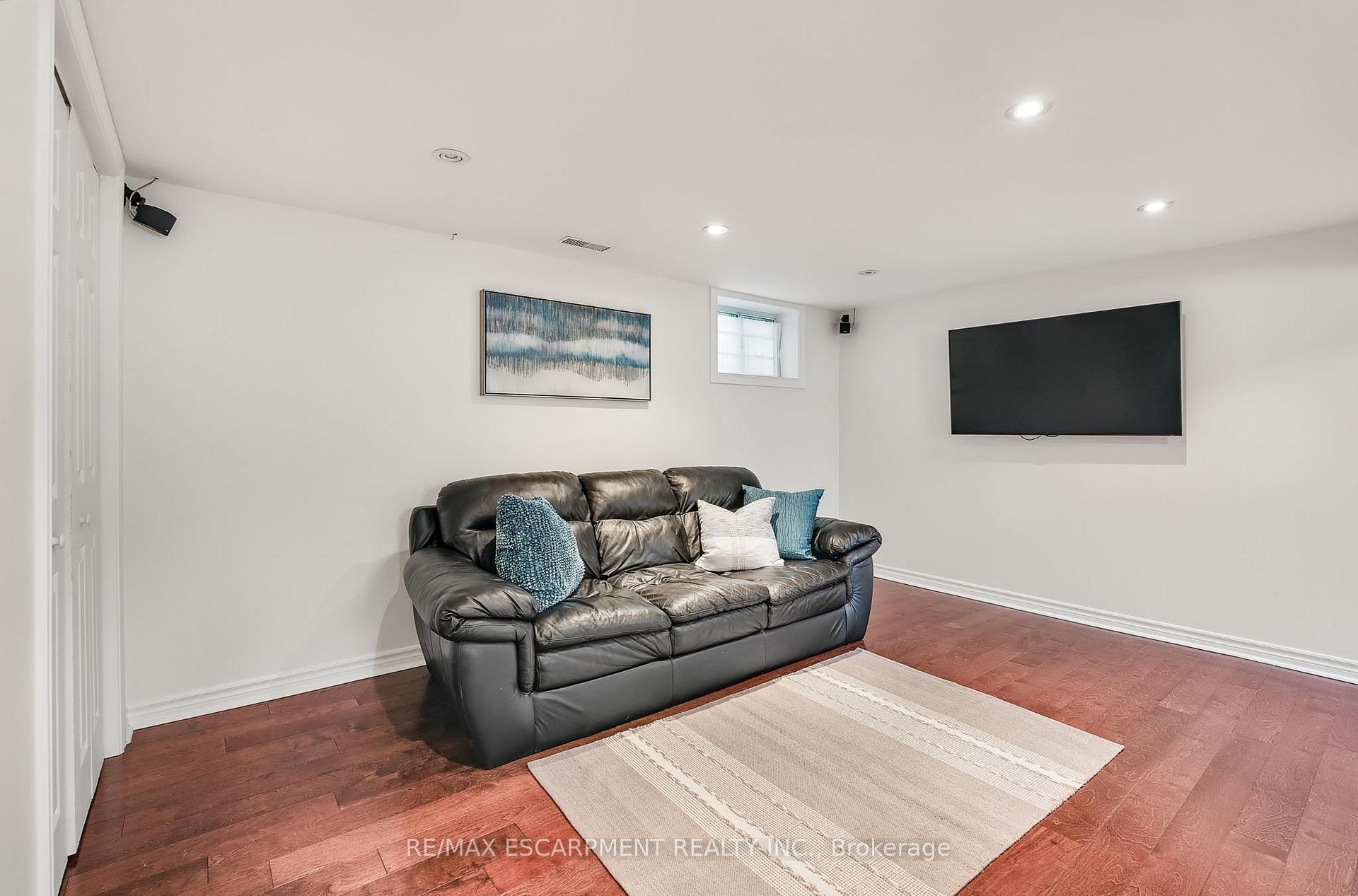 Photo 21 of 117 Norwood Road, Hamilton, Westdale — HOMEH
