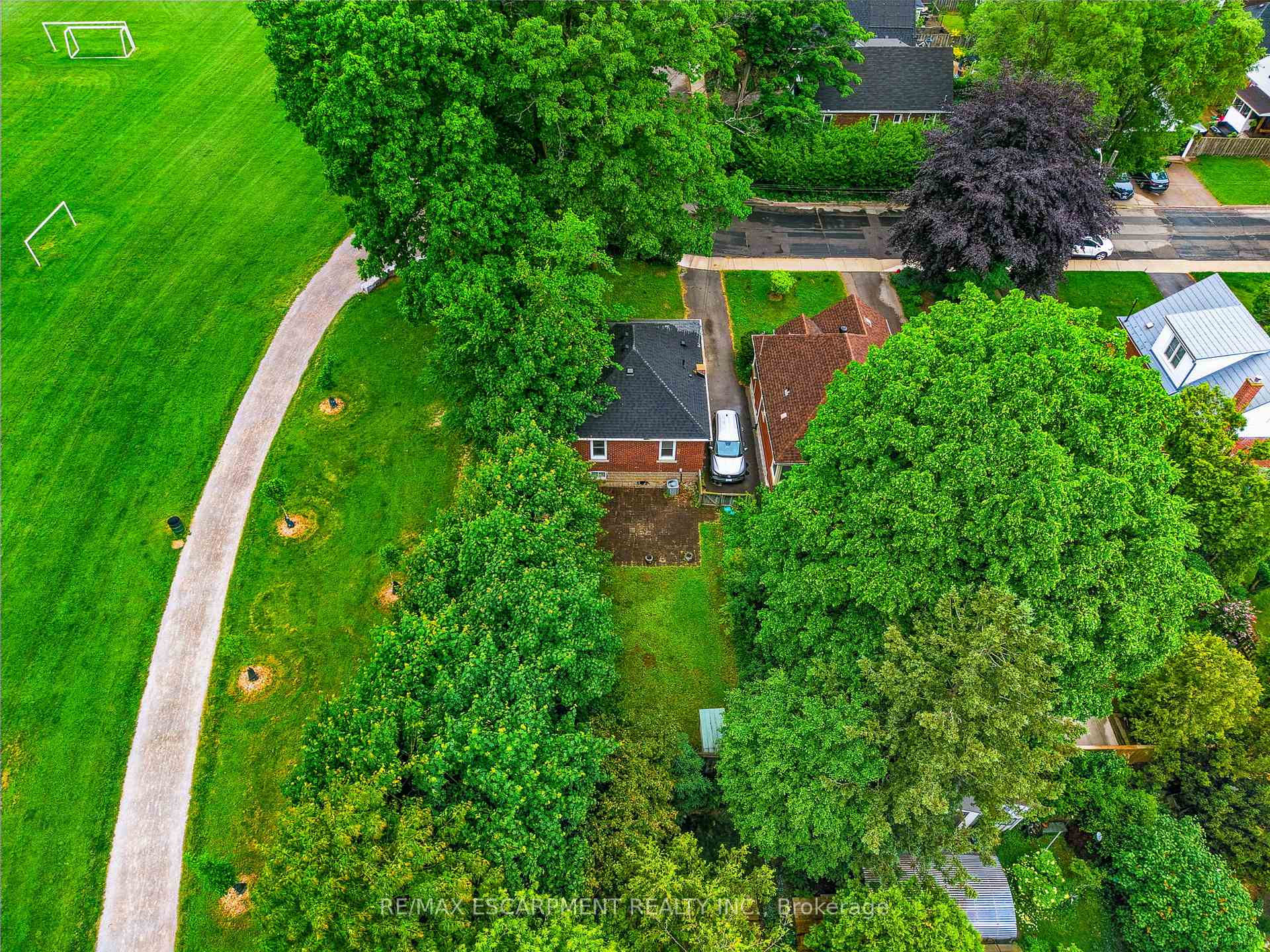Photo 36 of 117 Norwood Road, Hamilton, Westdale — HOMEH