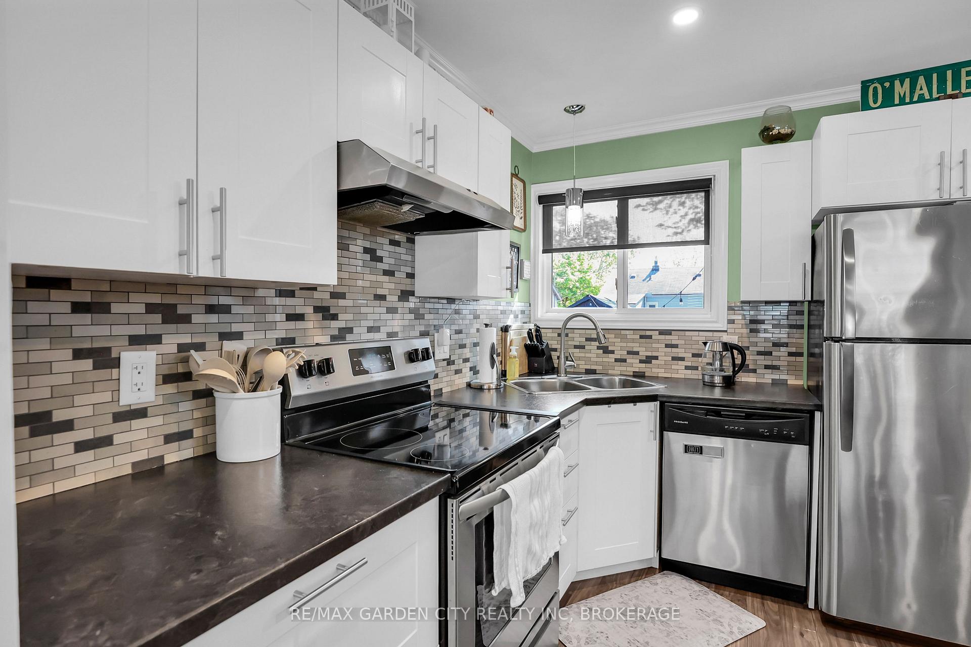 Photo 36 of 32 Sherbourne Street, St. Catharines, Facer — HOMEH