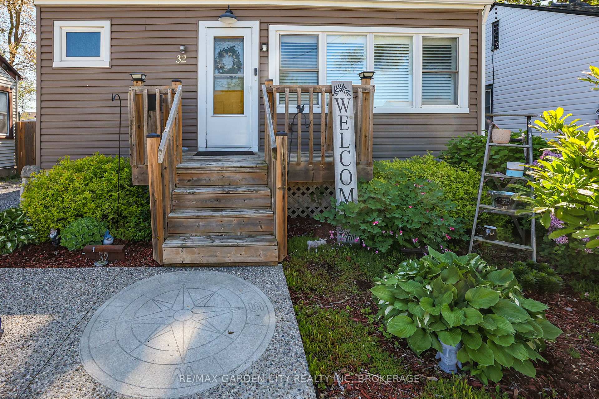 Photo 30 of 32 Sherbourne Street, St. Catharines, Facer — HOMEH