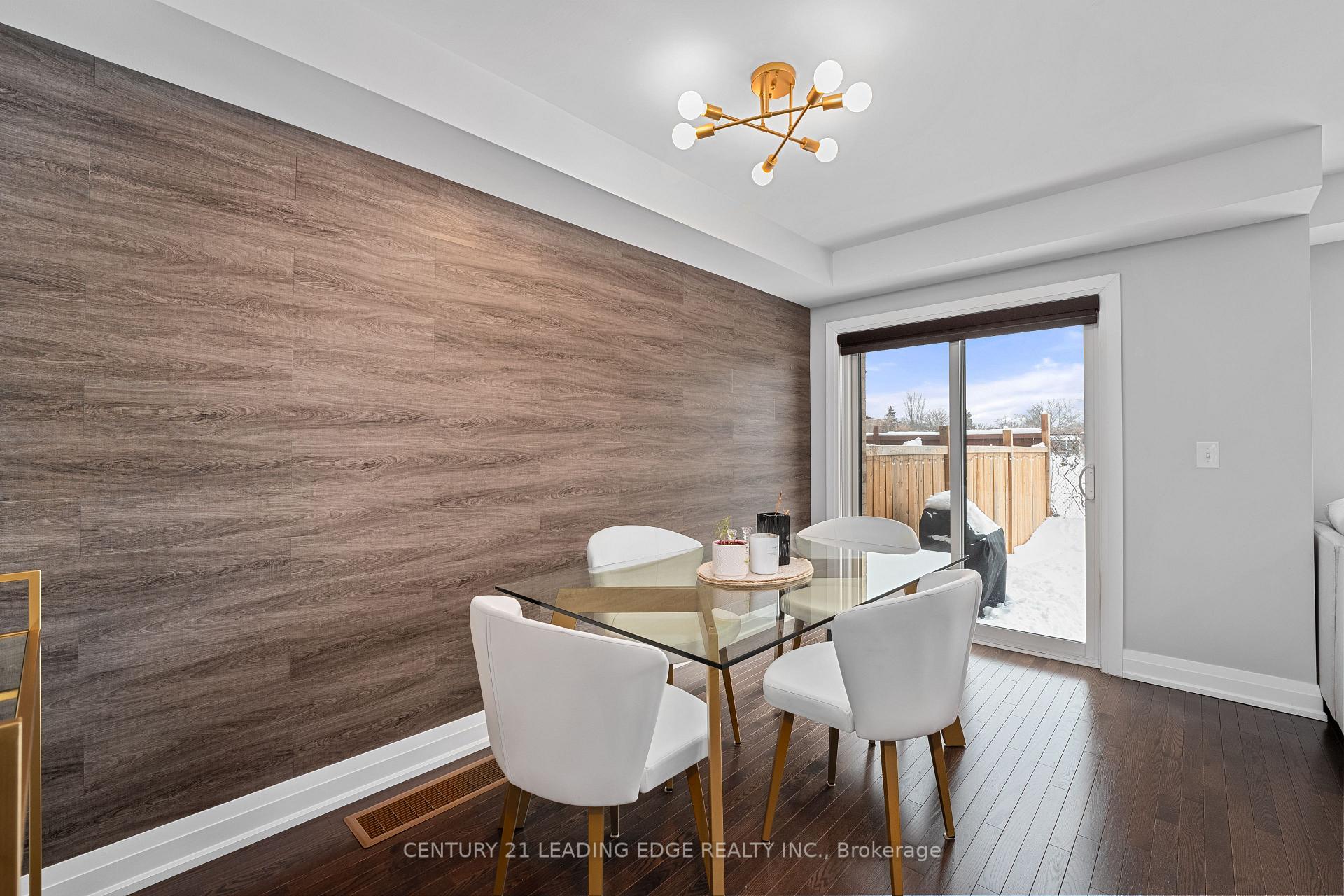 Photo 4 of 46 Jerseyville Way, Whitby, Downtown Whitby — HOMEH