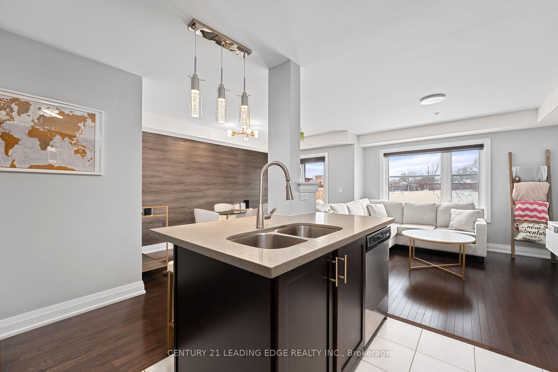 Photo 13 of 46 Jerseyville Way, Whitby, Downtown Whitby — HOMEH