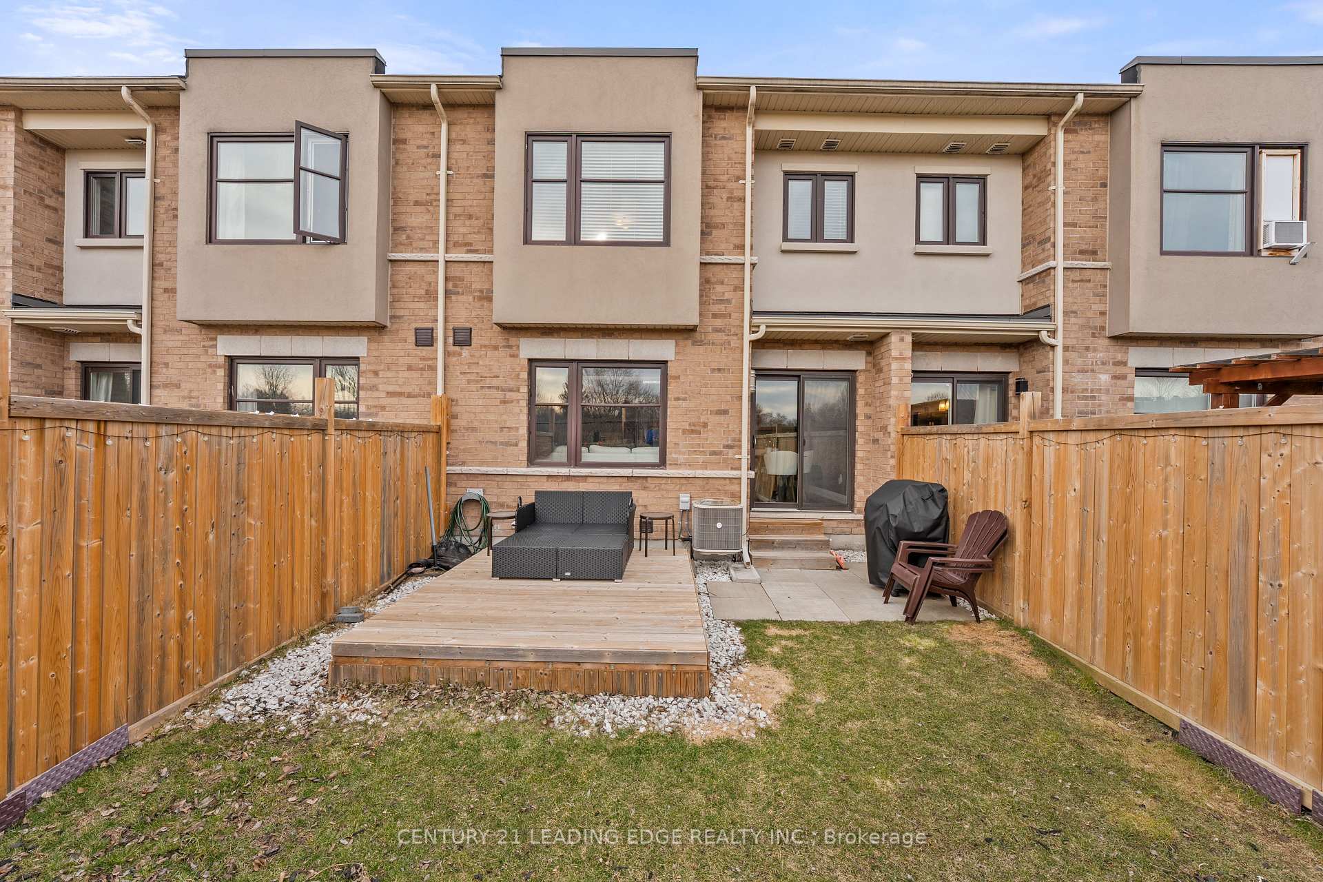 Photo 21 of 46 Jerseyville Way, Whitby, Downtown Whitby — HOMEH