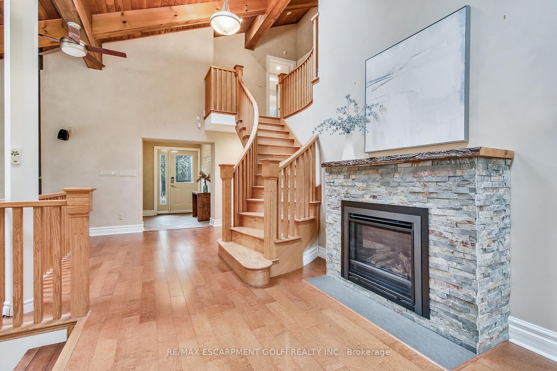 Photo 6 of 693 Powerline Road, Hamilton, Rural Ancaster — HOMEH