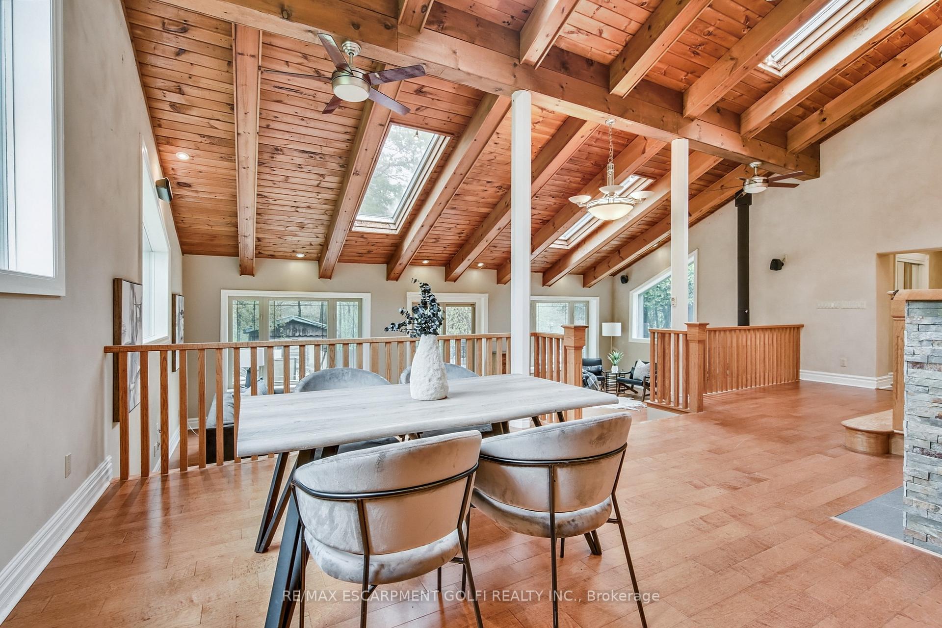 Photo 4 of 693 Powerline Road, Hamilton, Rural Ancaster — HOMEH