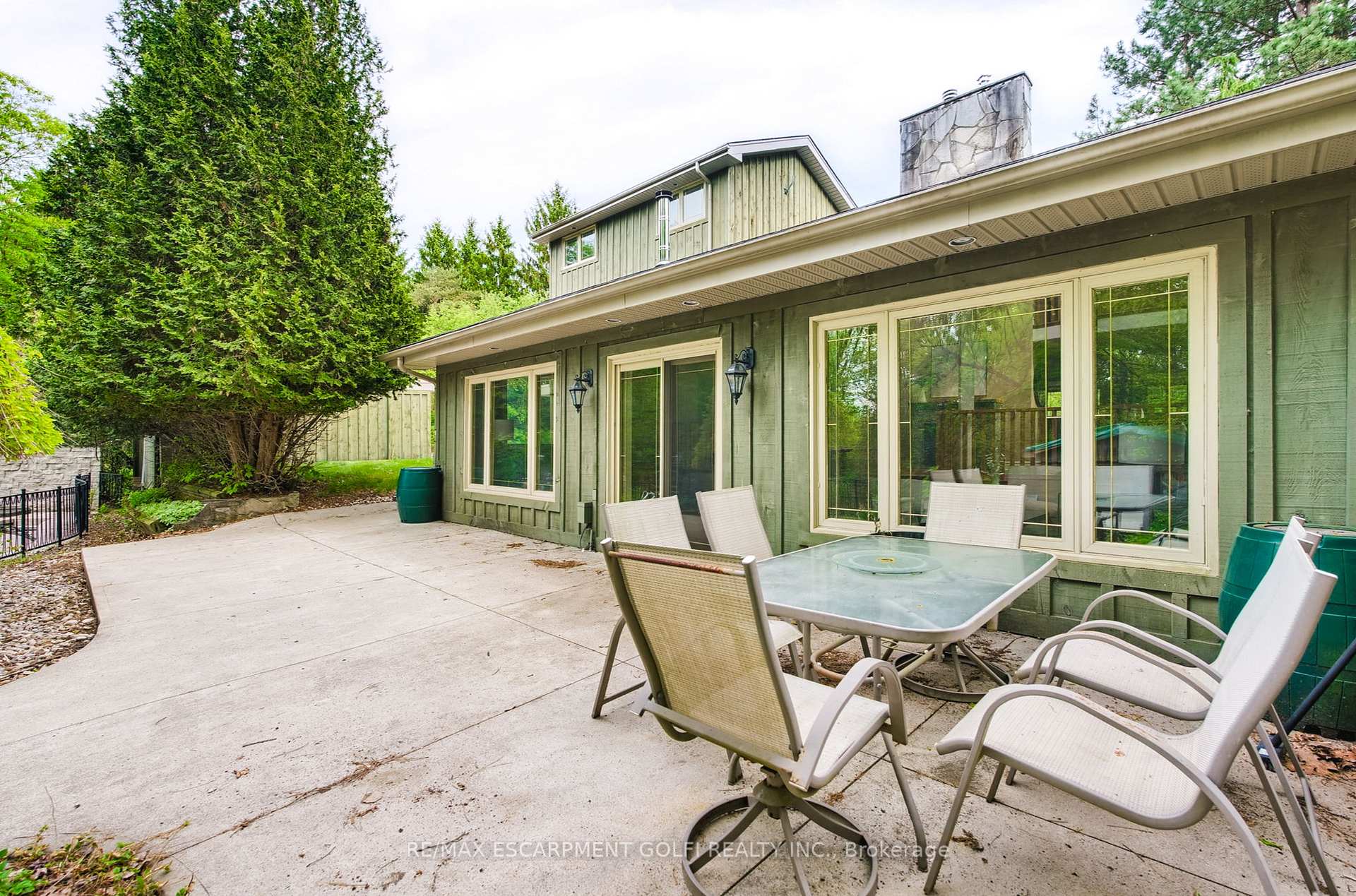 Photo 33 of 693 Powerline Road, Hamilton, Rural Ancaster — HOMEH