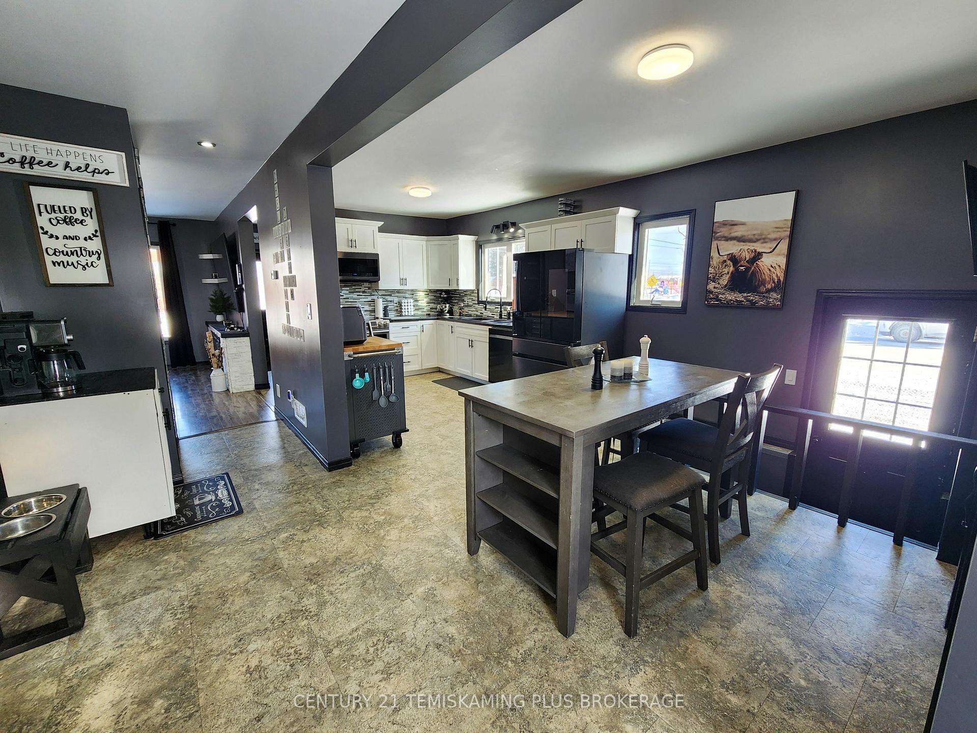 Photo 8 of 42 5th Avenue, Englehart — HOMEH