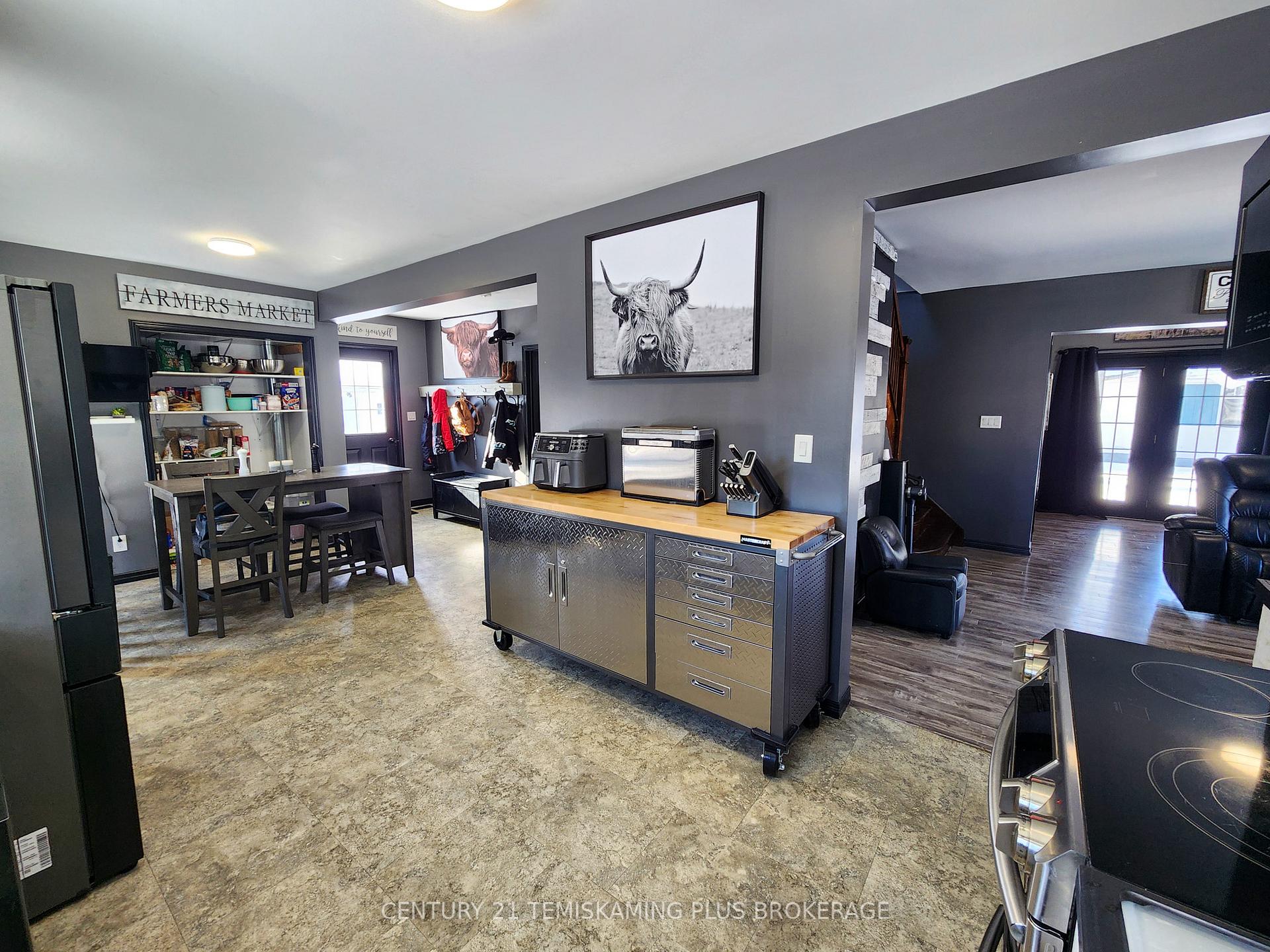 Photo 24 of 42 5th Avenue, Englehart — HOMEH