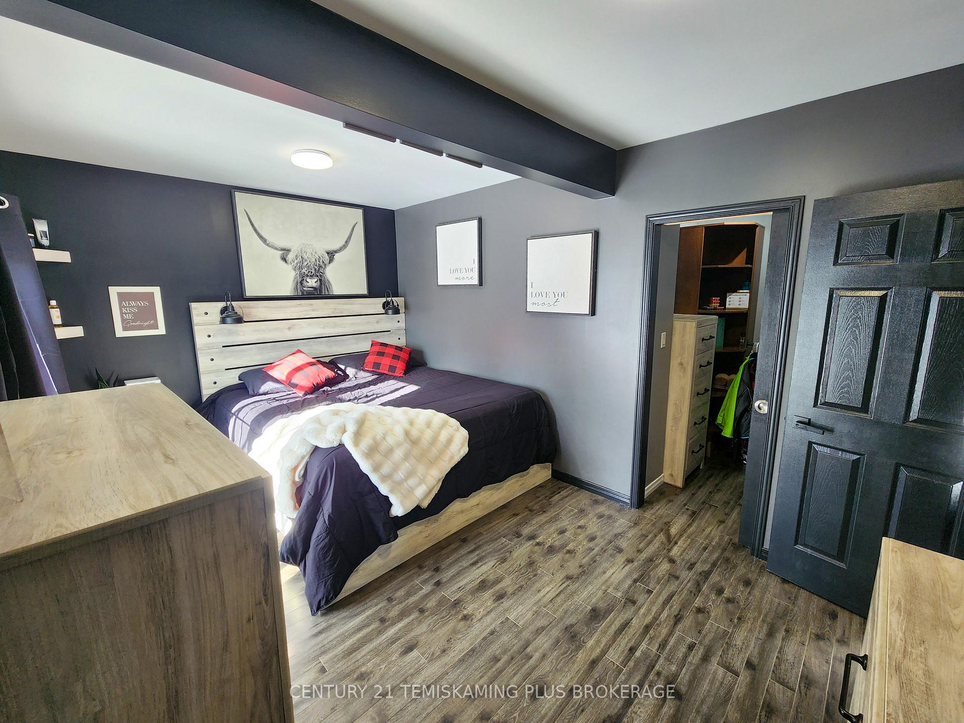 Photo 18 of 42 5th Avenue, Englehart — HOMEH