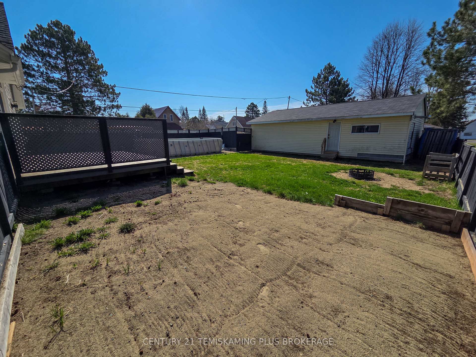 Photo 26 of 42 5th Avenue, Englehart — HOMEH