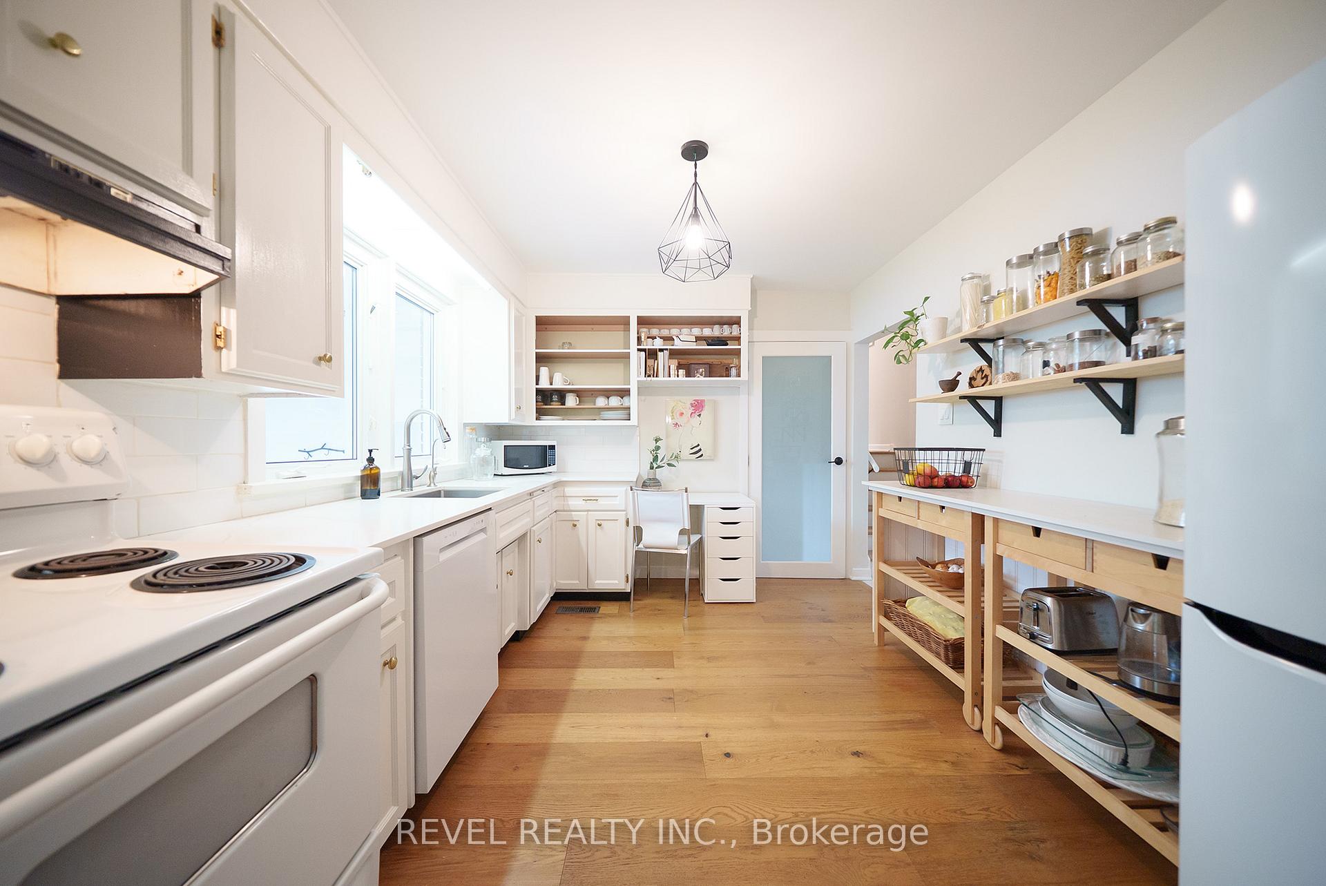 Photo 9 of 128 Blueridge Avenue, Kitchener — HOMEH