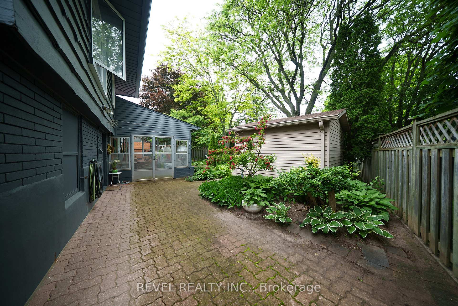Photo 45 of 128 Blueridge Avenue, Kitchener — HOMEH