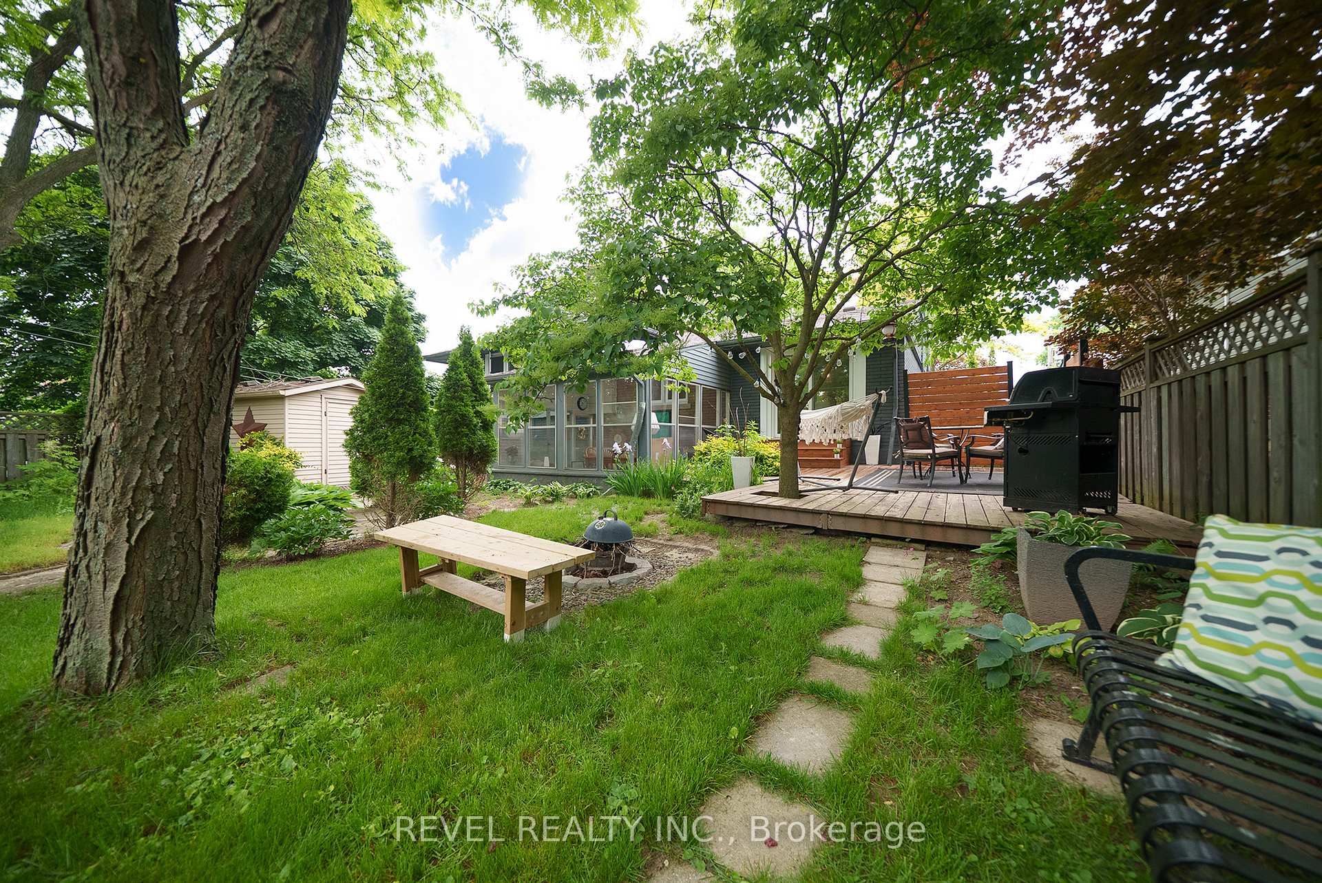 Photo 50 of 128 Blueridge Avenue, Kitchener — HOMEH