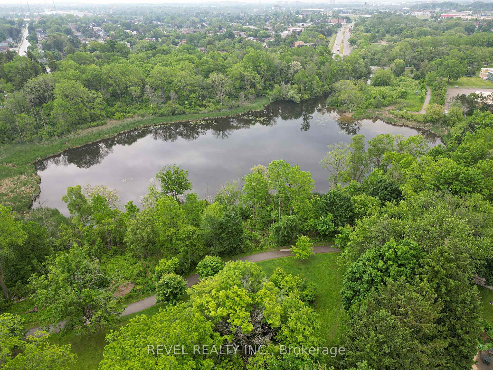 Photo 47 of 128 Blueridge Avenue, Kitchener — HOMEH