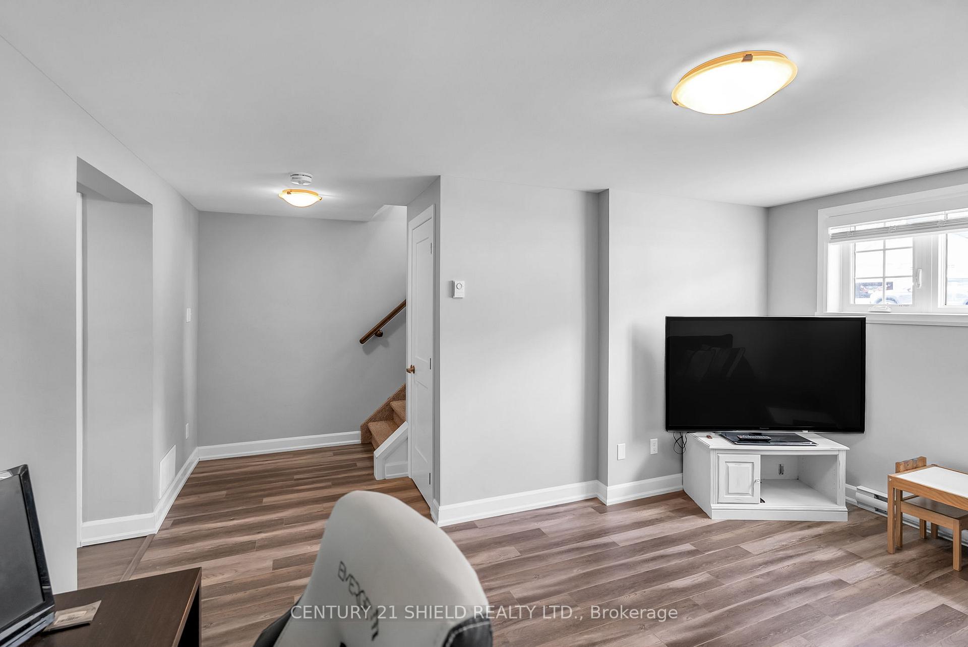 Photo 15 of 56 Cameron Crescent, Cornwall — HOMEH