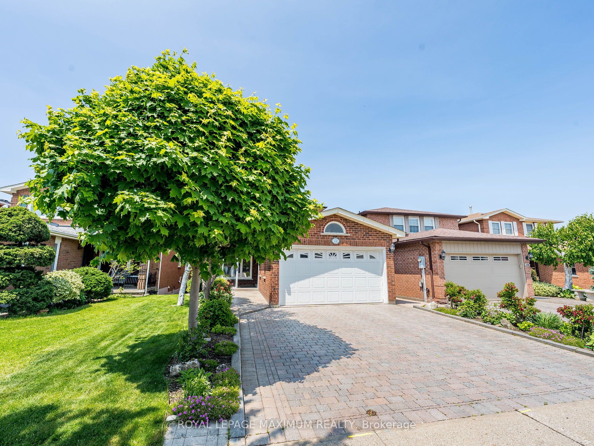 Photo 2 of 131 Kaiser Drive, Vaughan, West Woodbridge — HOMEH