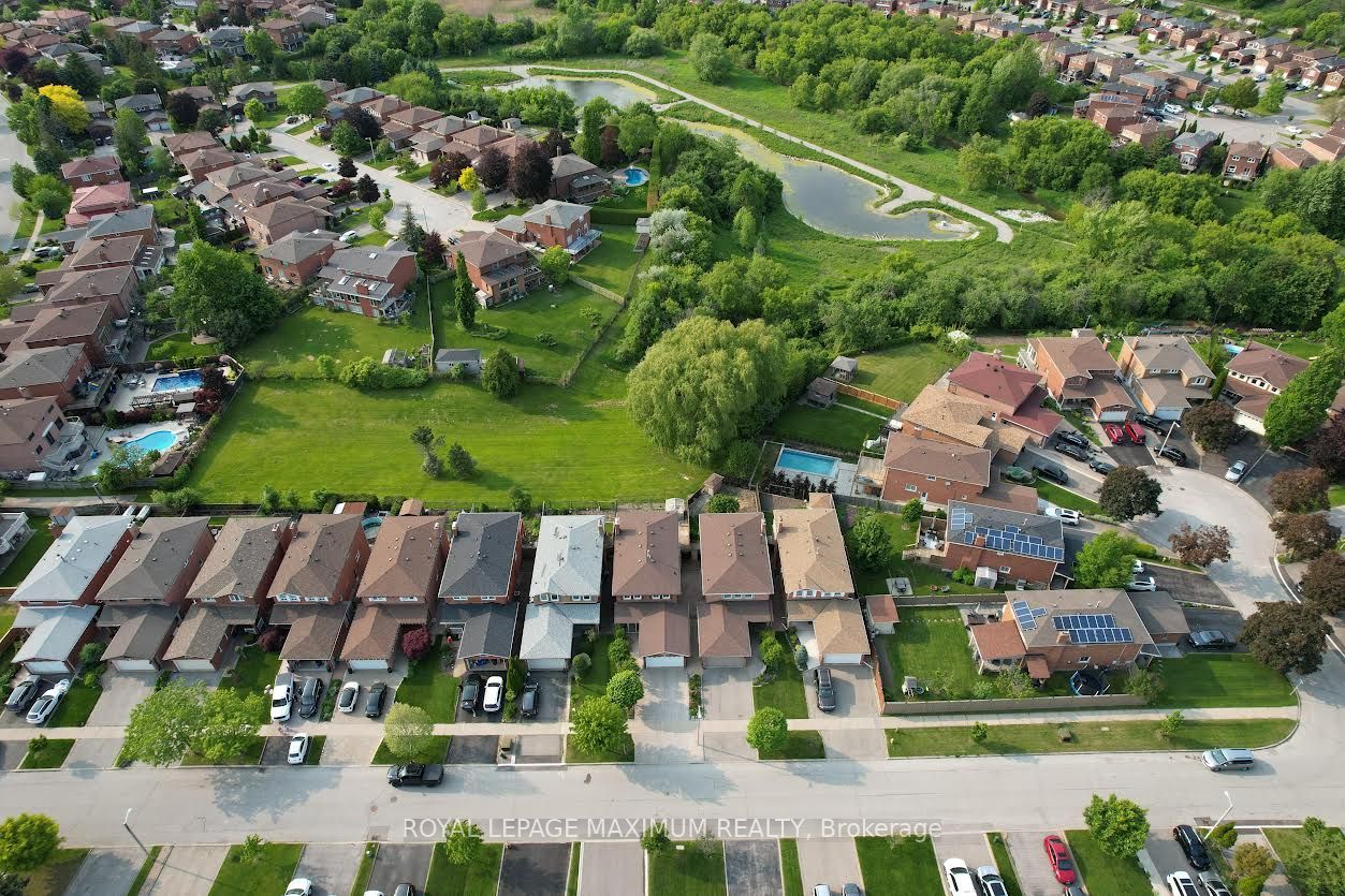 Photo 48 of 131 Kaiser Drive, Vaughan, West Woodbridge — HOMEH